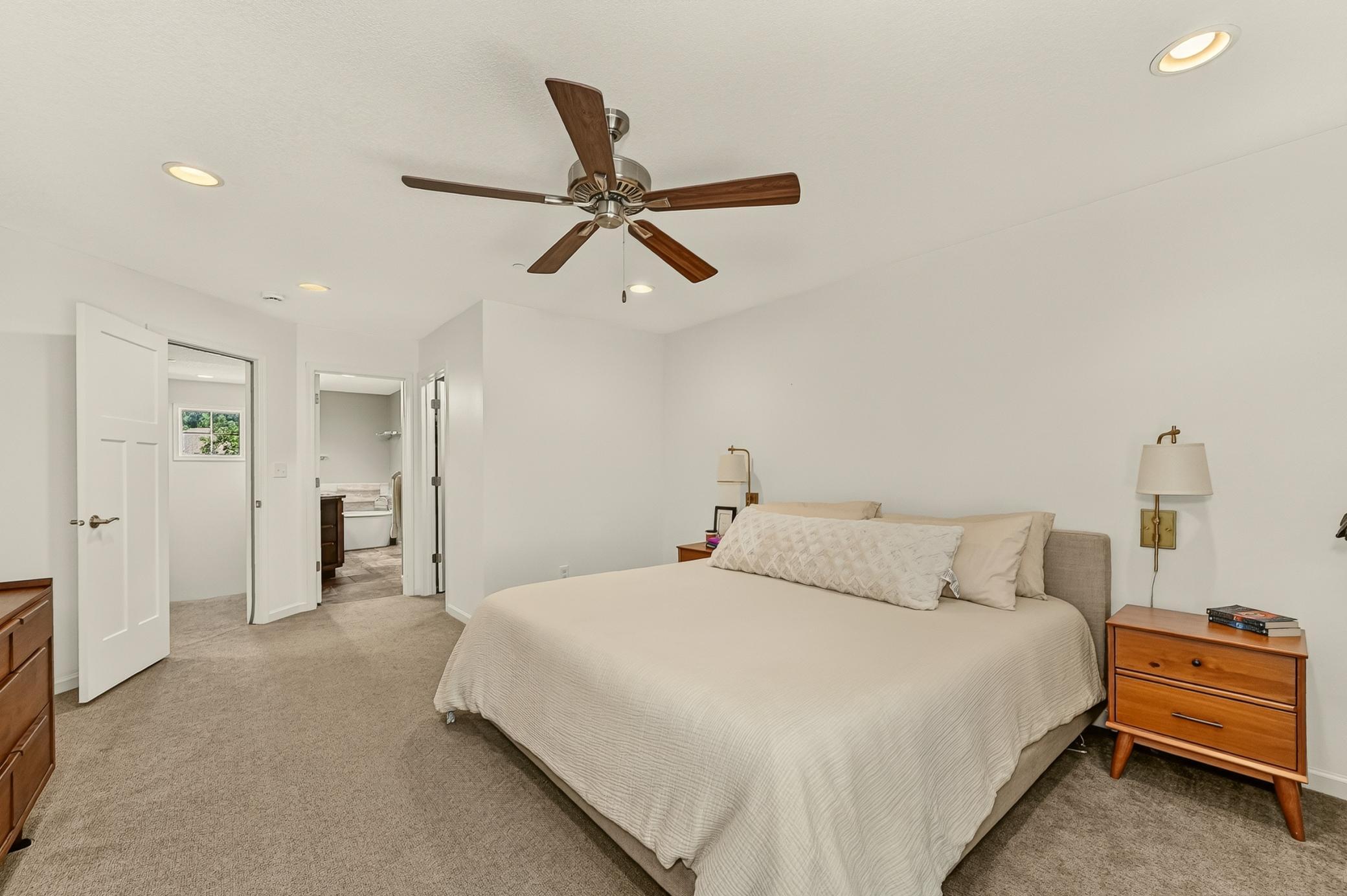 558 Panorama Circle Nw Property Photo 20