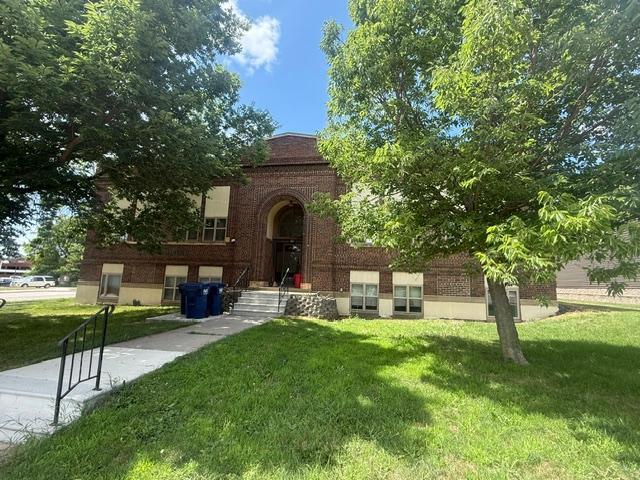 202 N Cass Avenue Property Photo 2