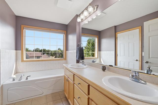 1615 Rolling Hills Lane Property Photo 15