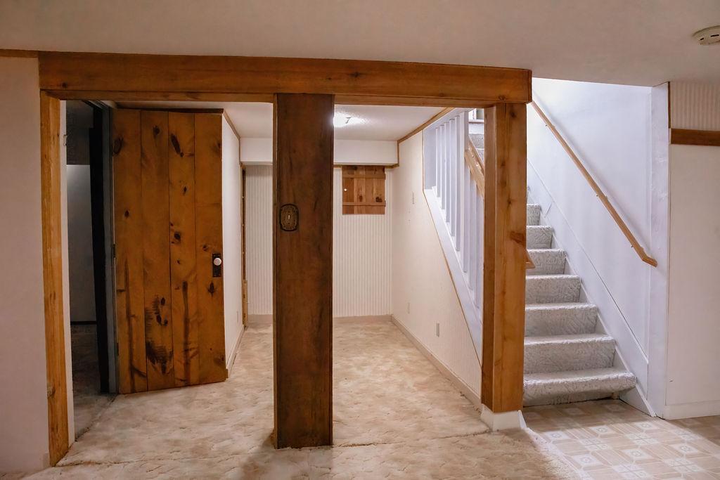 9526 Quaker Lane N Property Photo 15