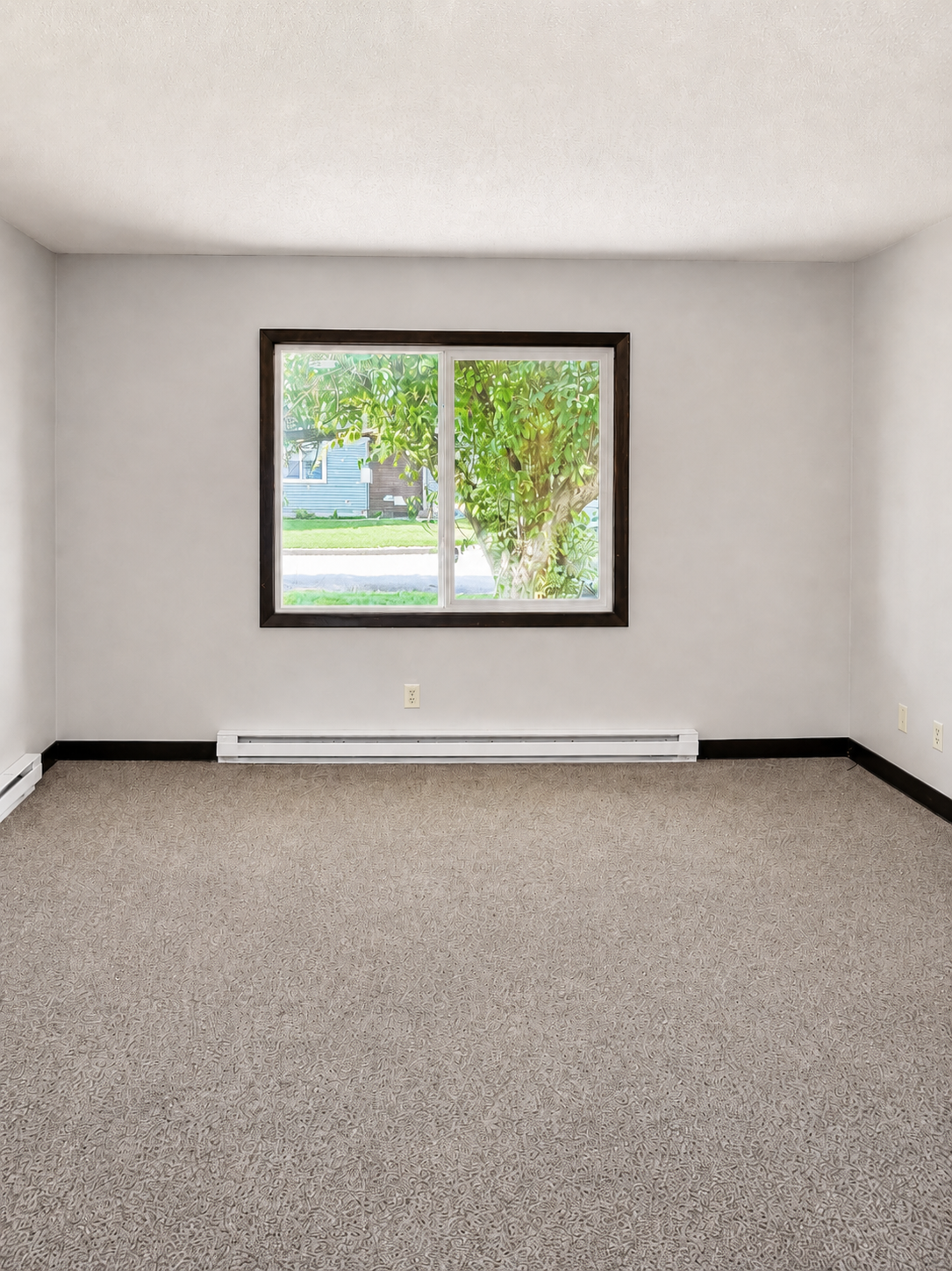 310 S 8th Street 4 Property Photo 1