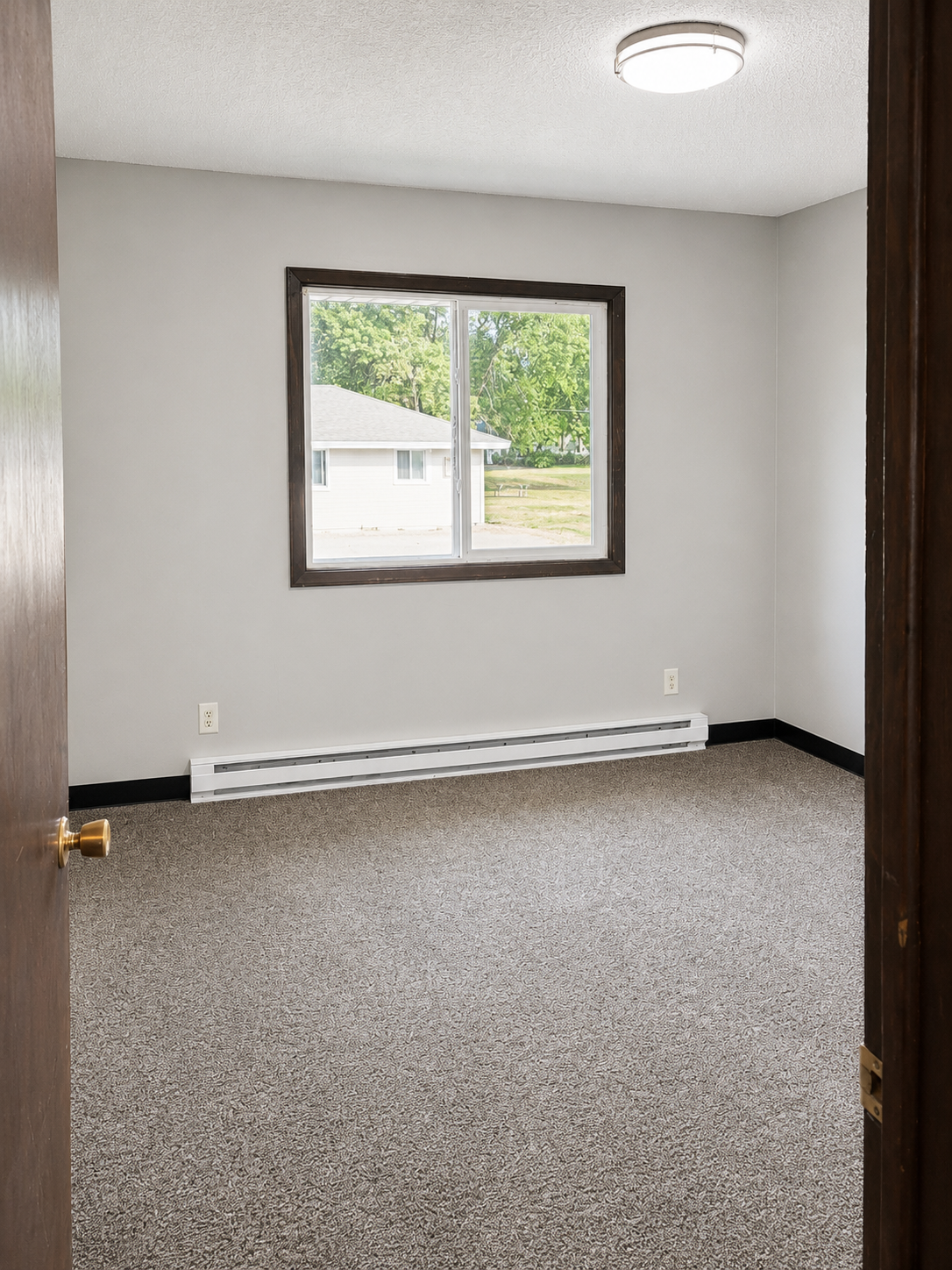 310 S 8th Street 4 Property Photo 3
