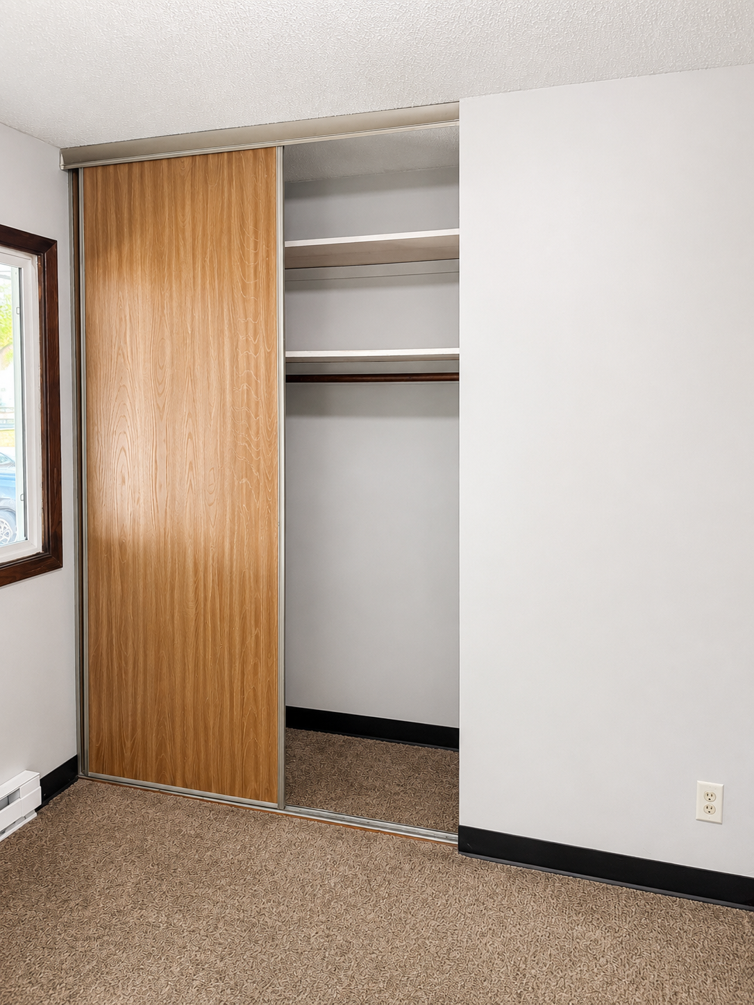 310 S 8th Street 4 Property Photo 6