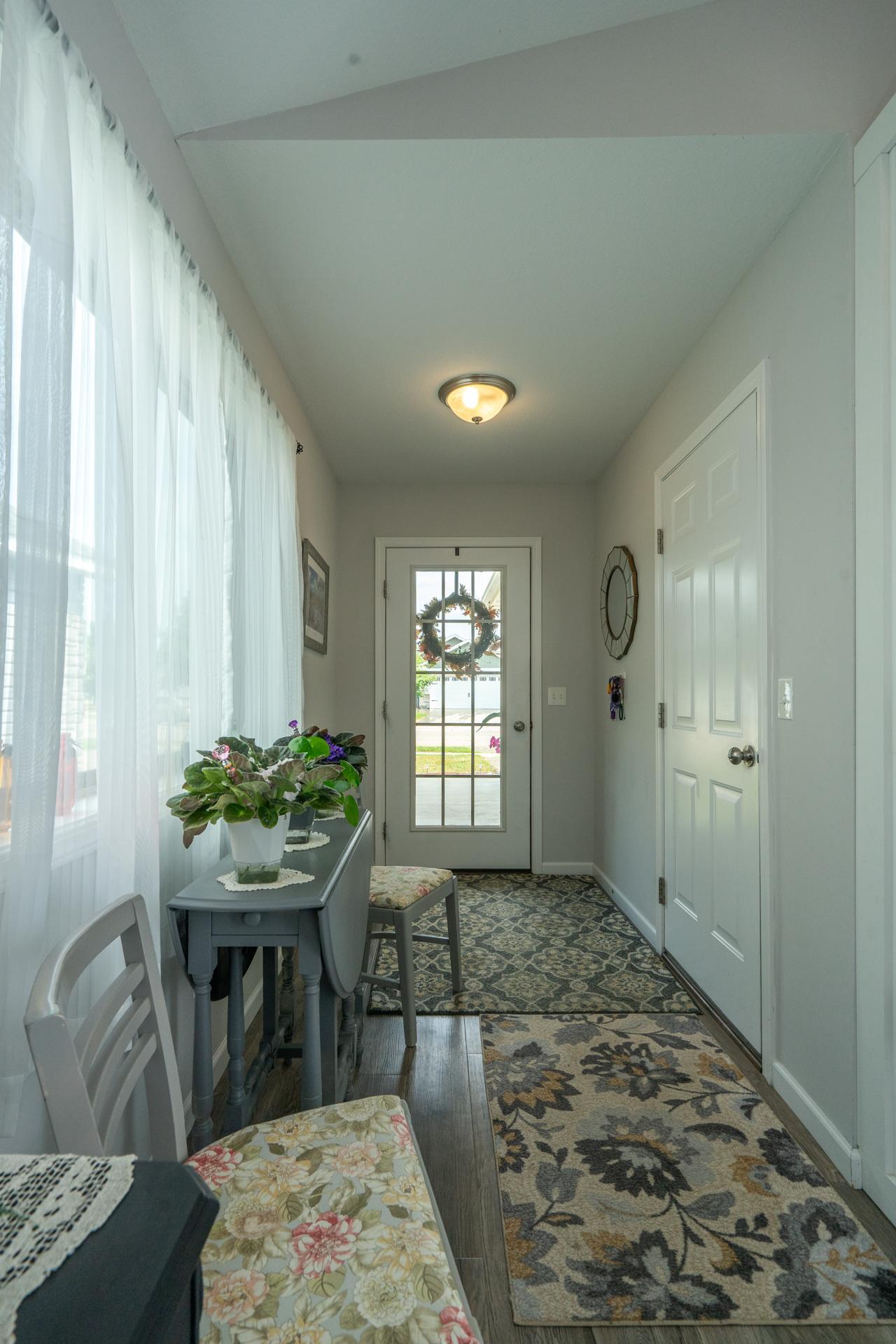 842 Holton Avenue Property Photo 14
