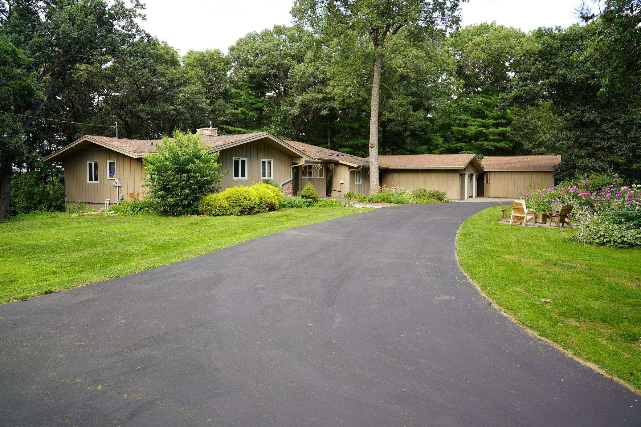 990 Blackoak Road Property Photo 1