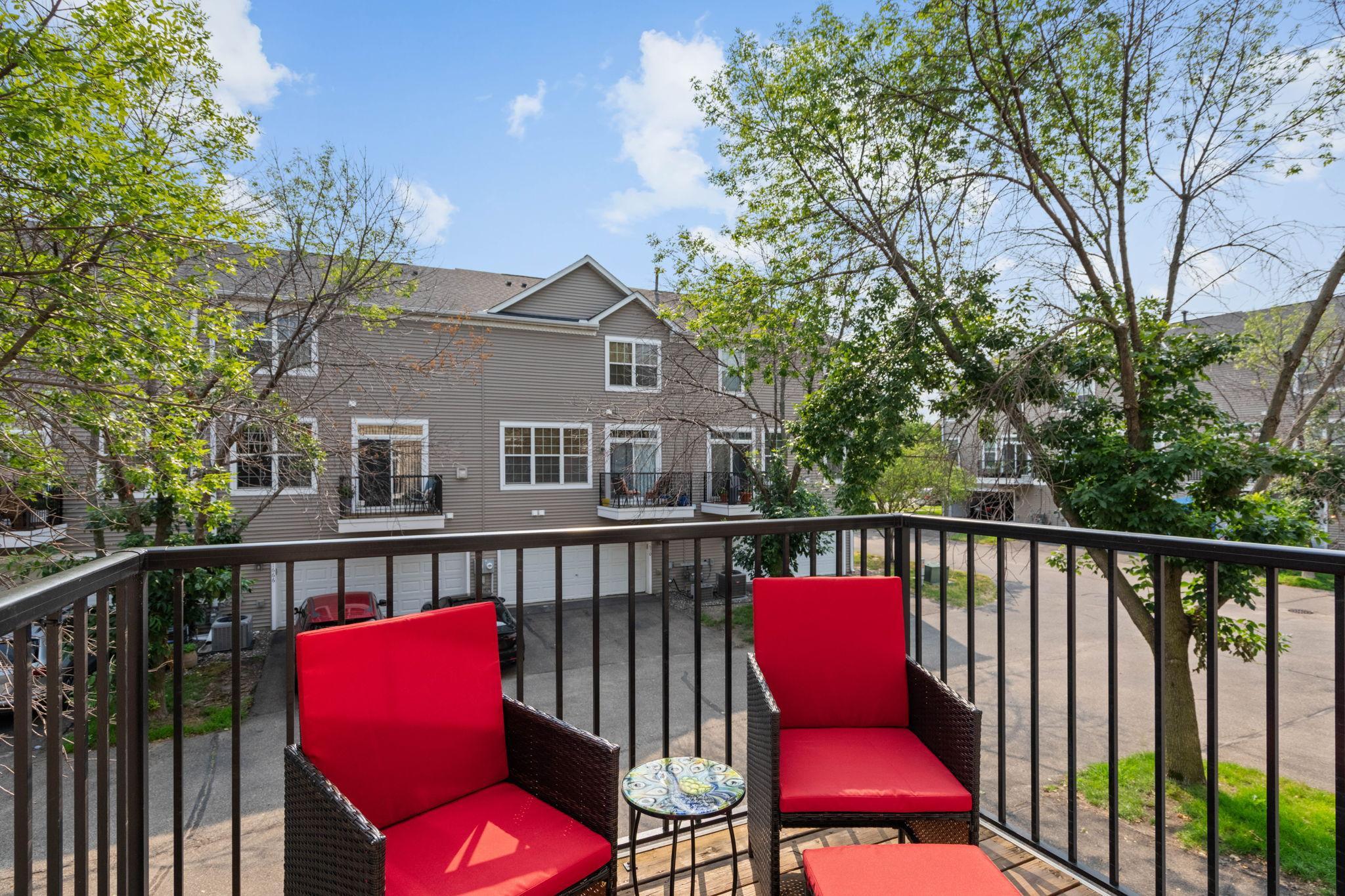 1671 Crossings Boulevard Property Photo 9