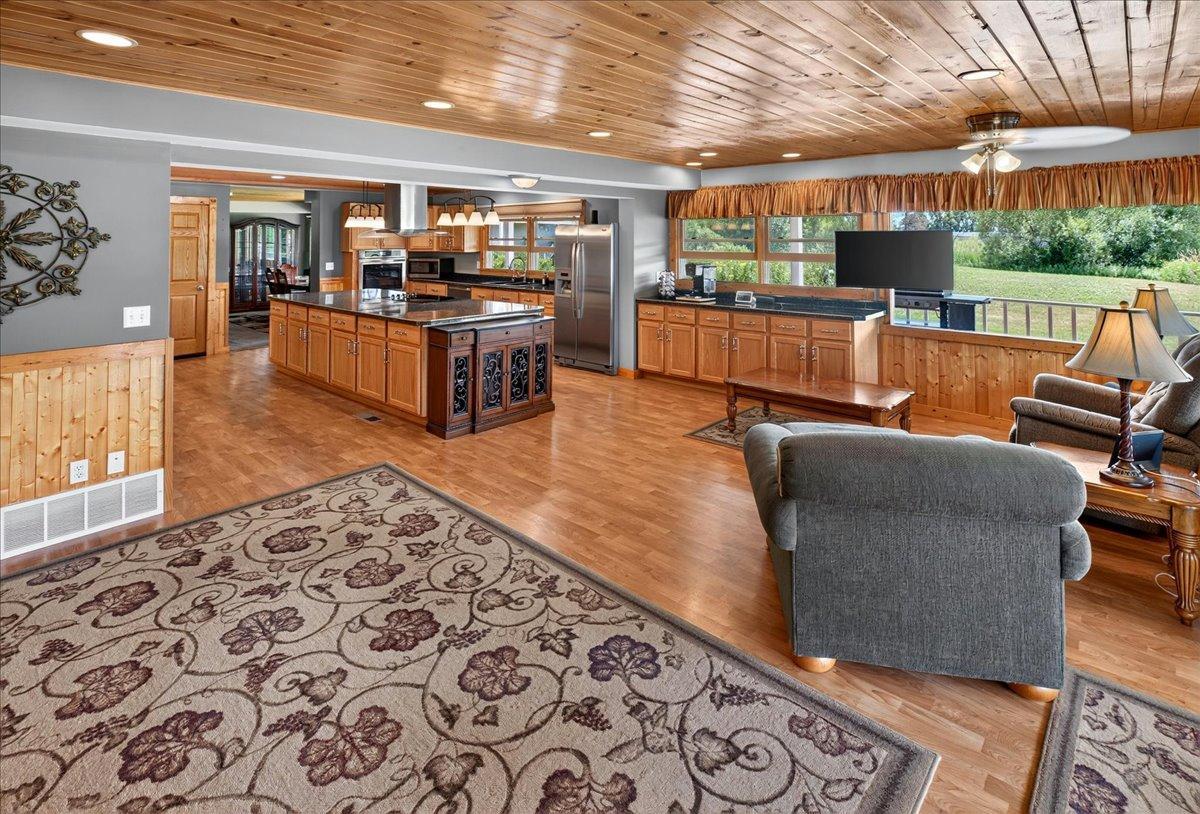 43063 State Highway 18 Property Photo 35