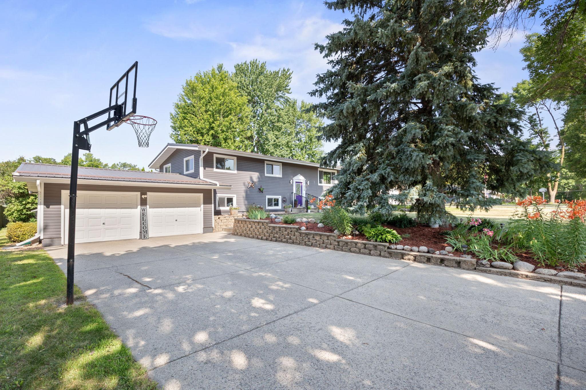 536 4th Street N Property Photo 25