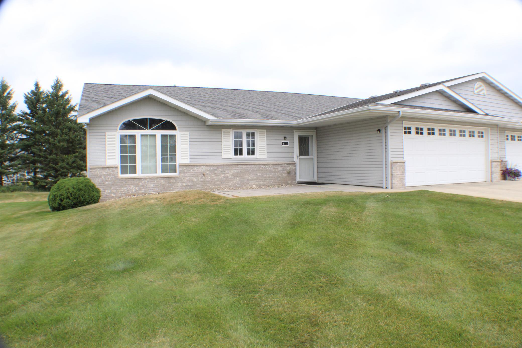 913 Anderson Way Property Photo 1