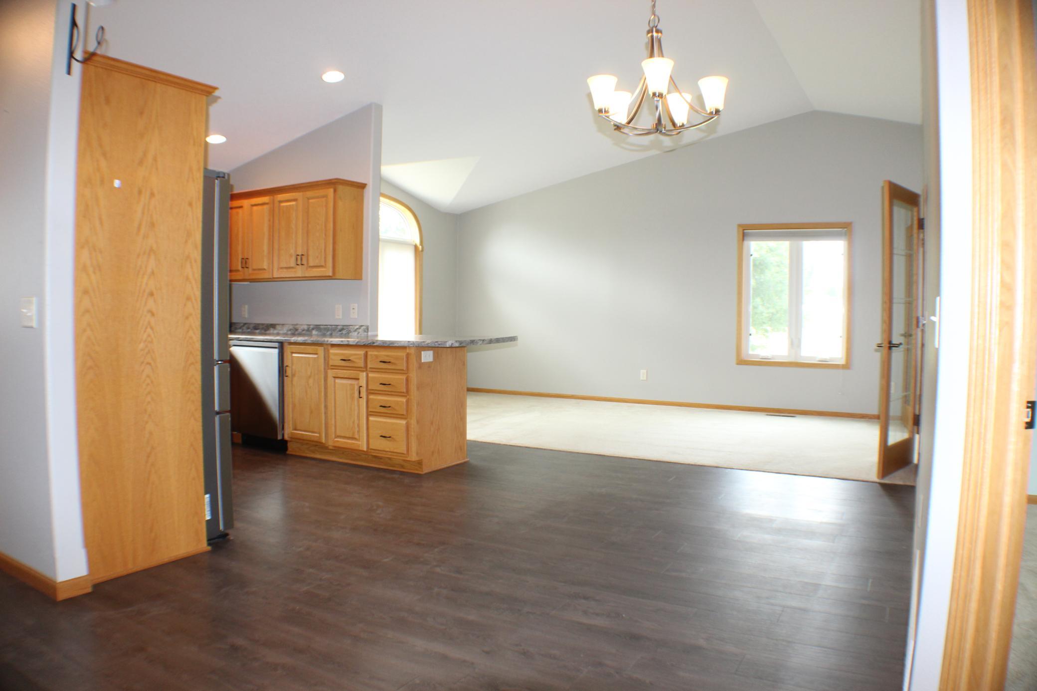 913 Anderson Way Property Photo 6