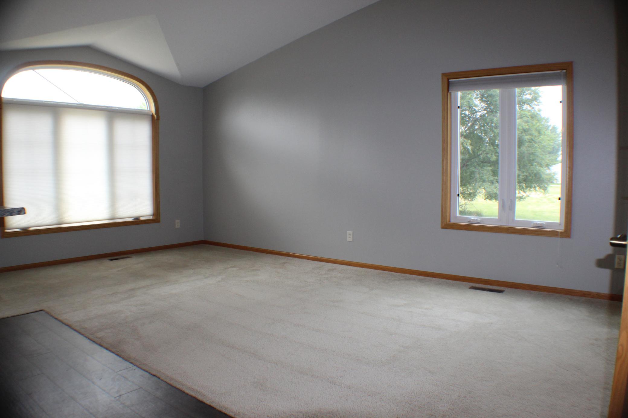 913 Anderson Way Property Photo 7