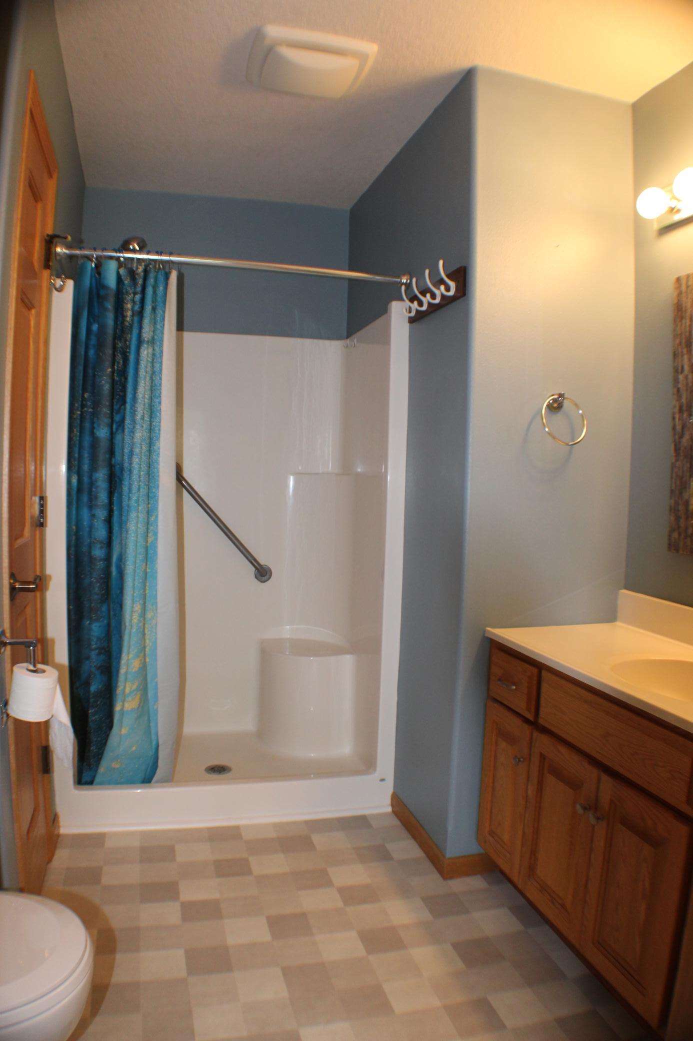 913 Anderson Way Property Photo 18