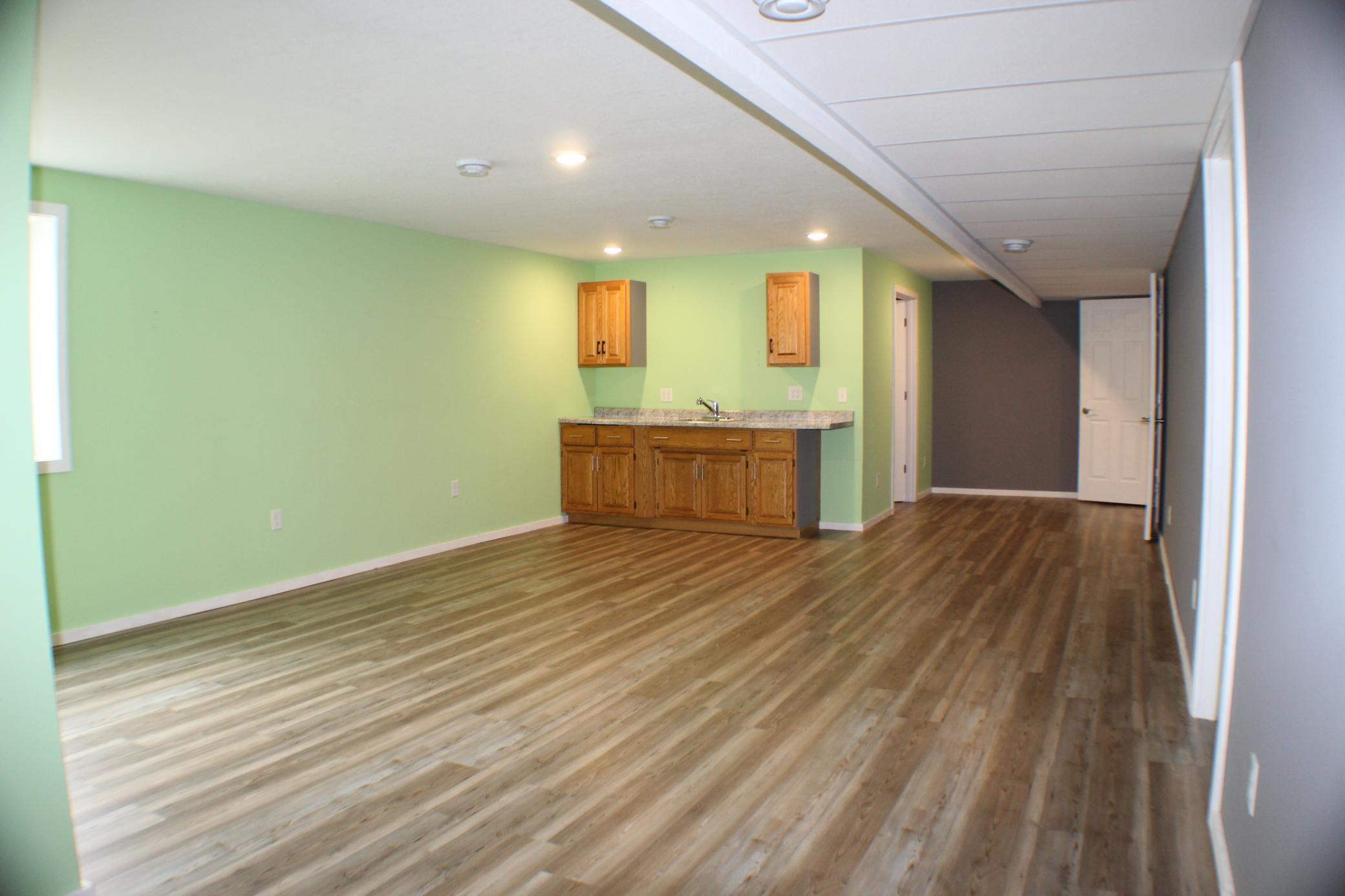 913 Anderson Way Property Photo 22
