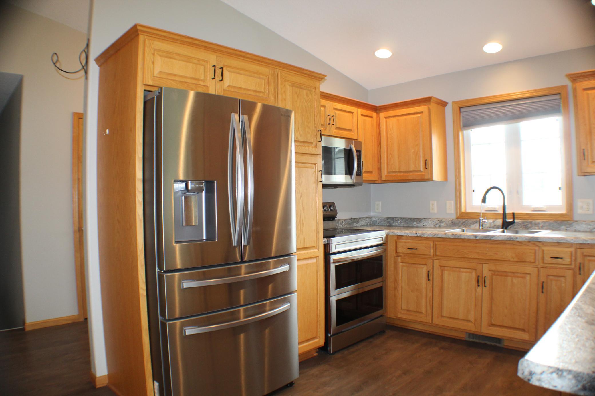 913 Anderson Way Property Photo 28
