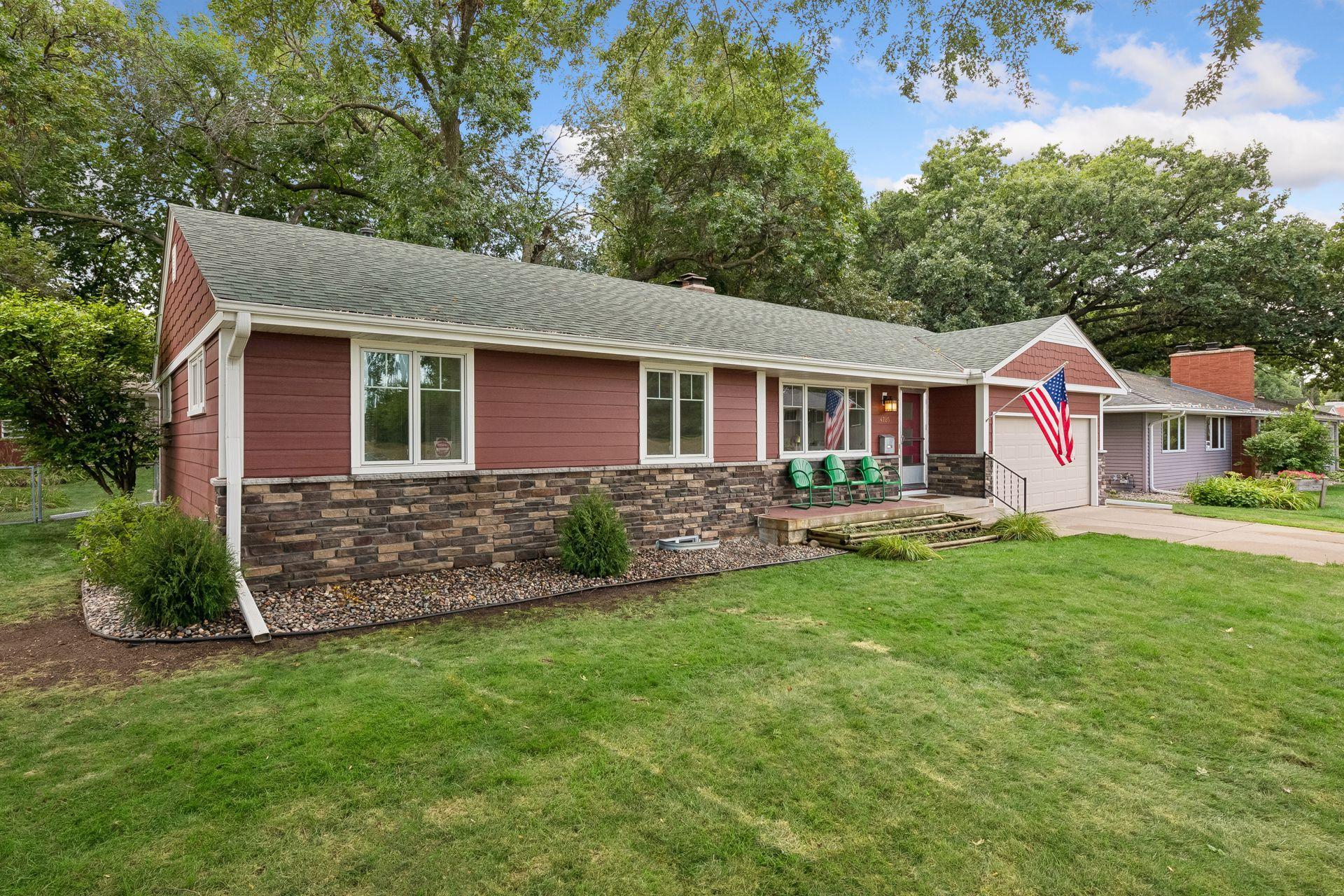 4725 School Road Property Photo 1