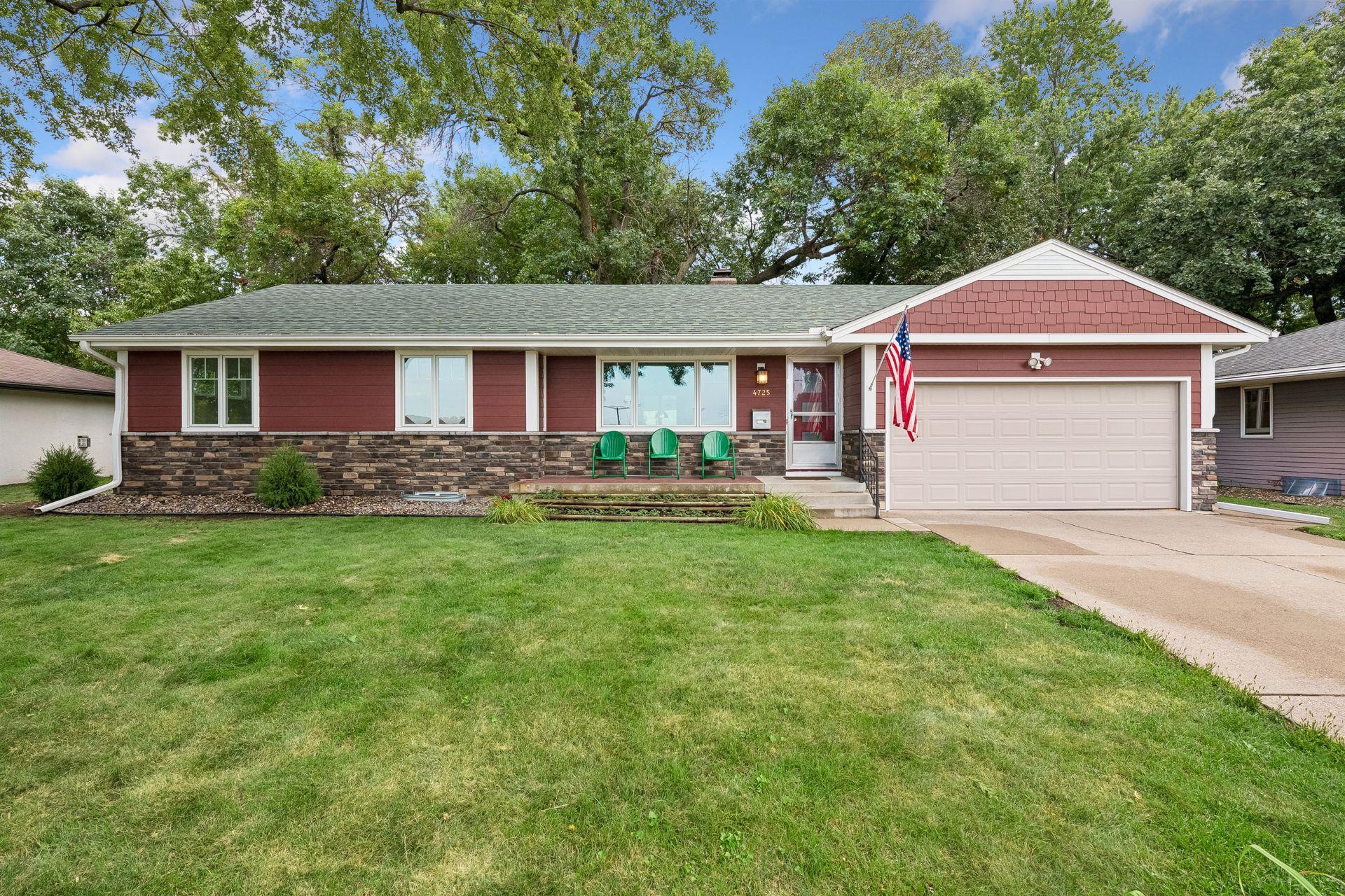 4725 School Road Property Photo 2