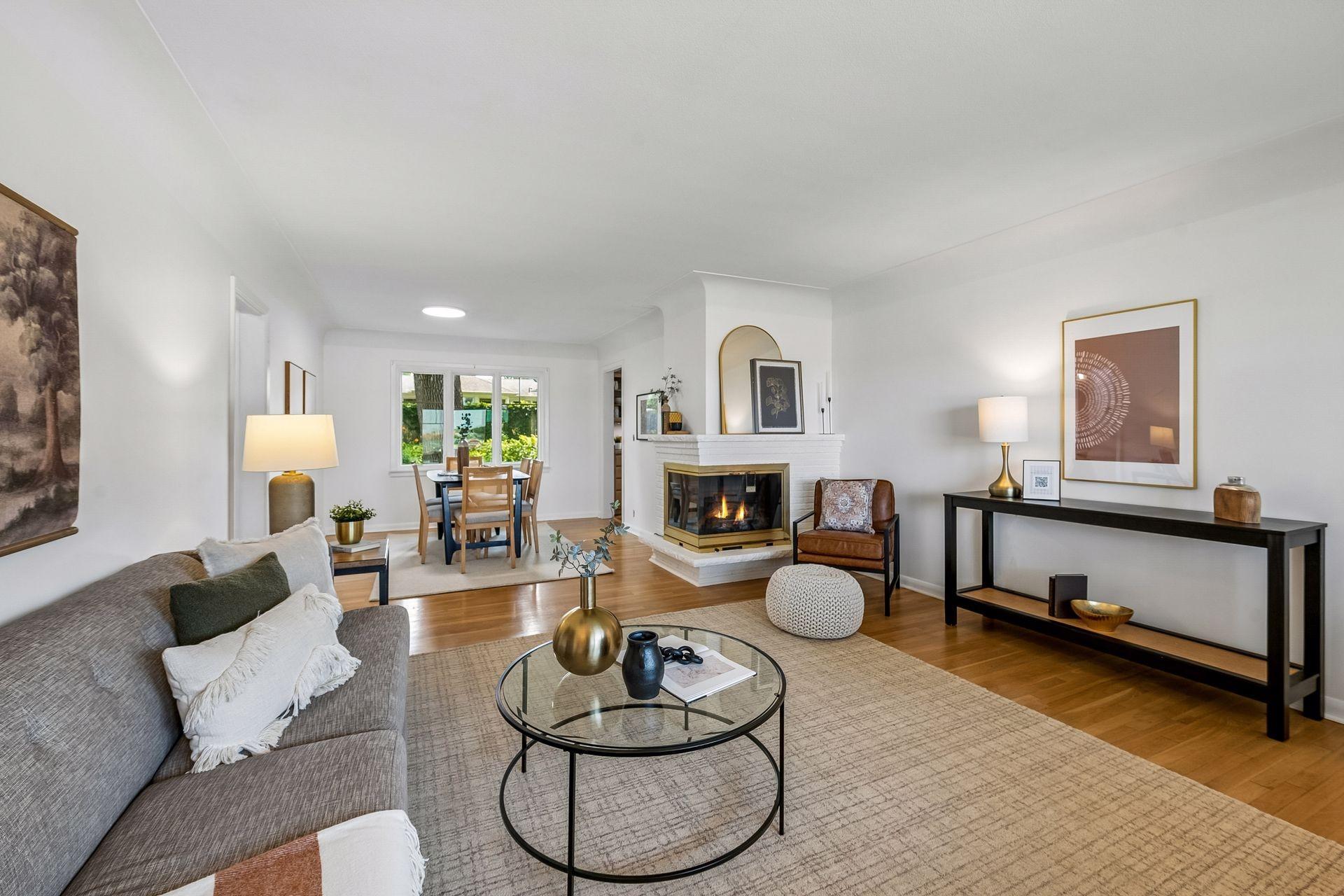 4725 School Road Property Photo 4