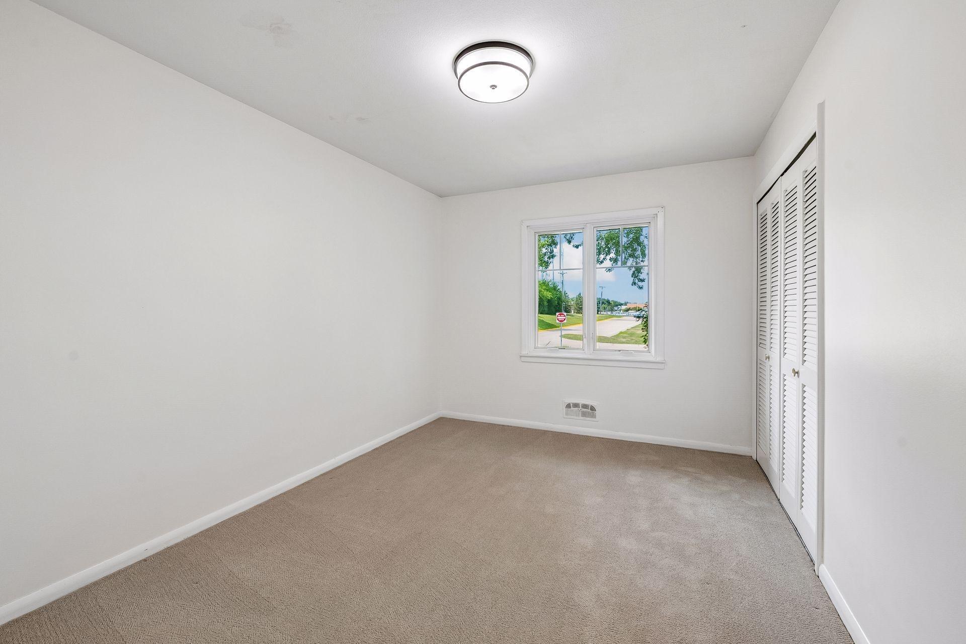 4725 School Road Property Photo 15