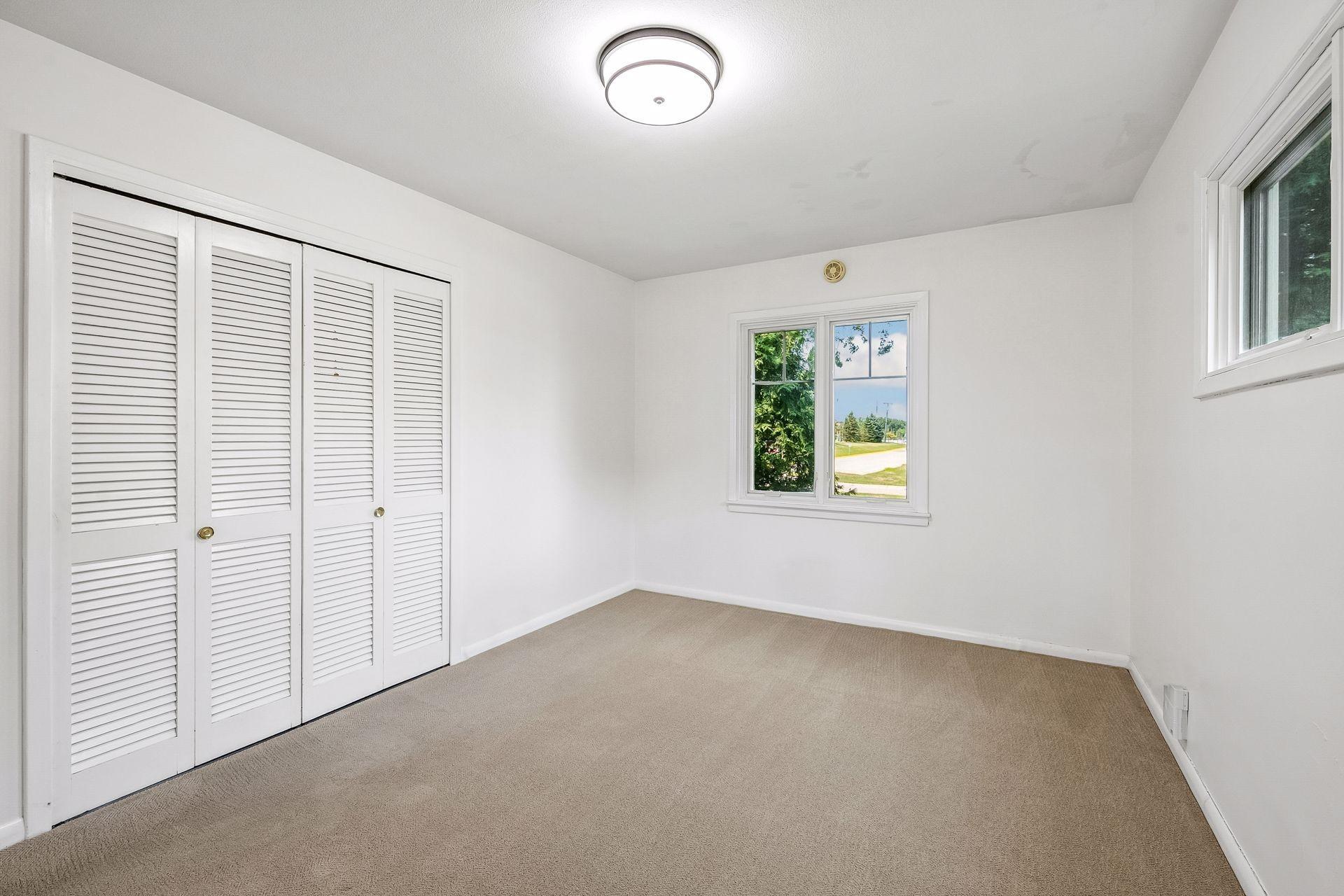 4725 School Road Property Photo 16