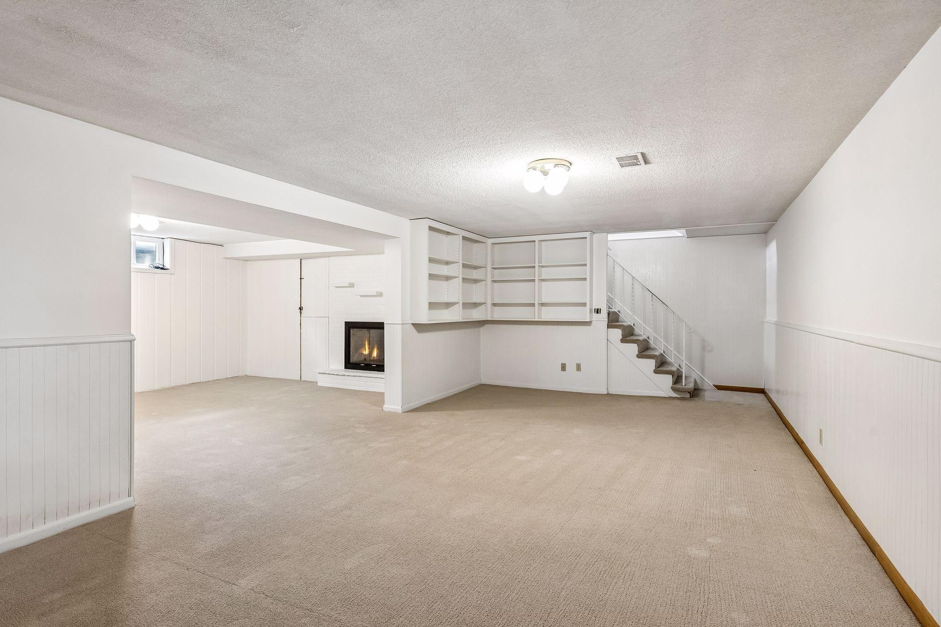 4725 School Road Property Photo 18