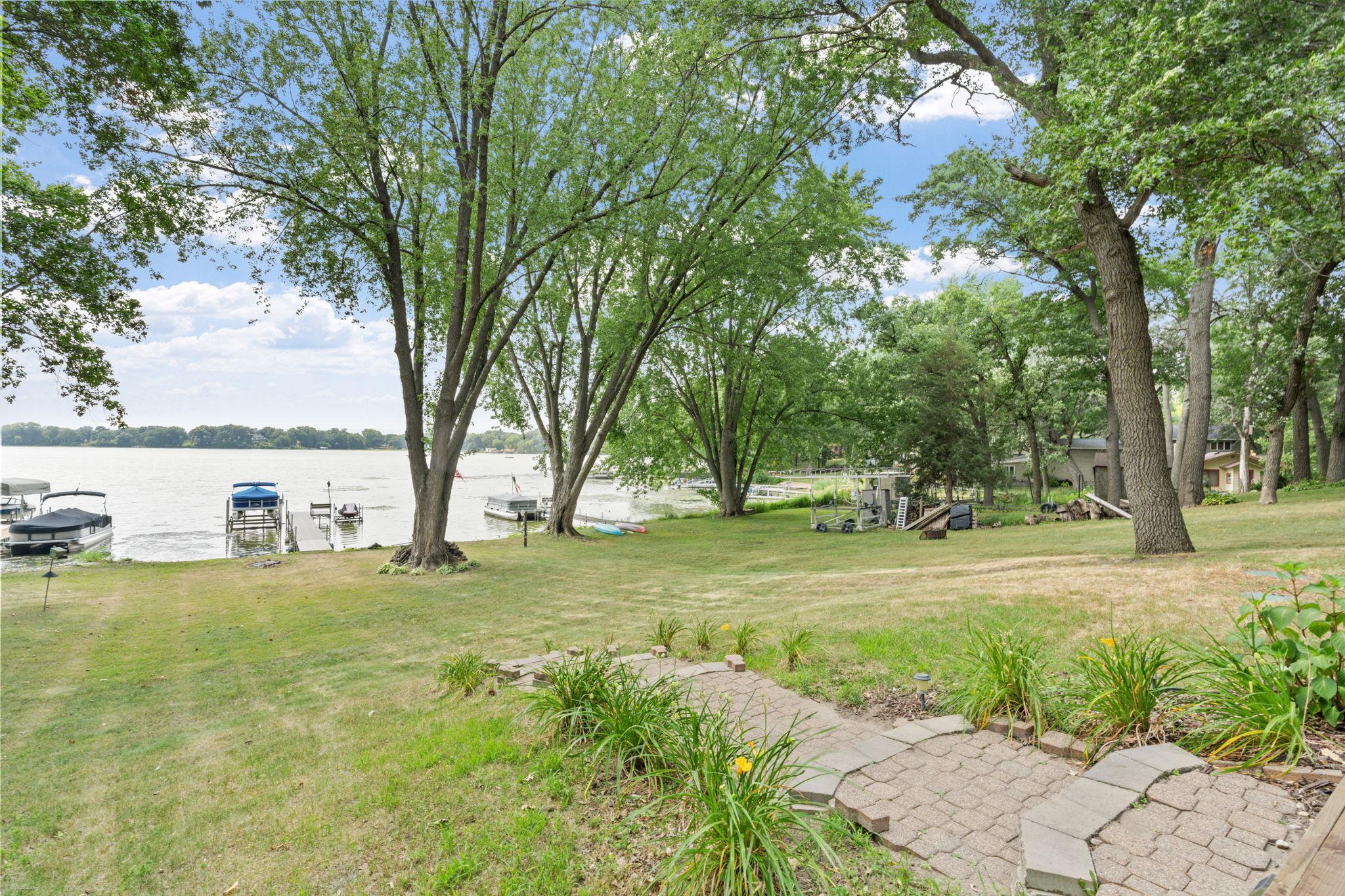 11426 54th Street Property Photo 7
