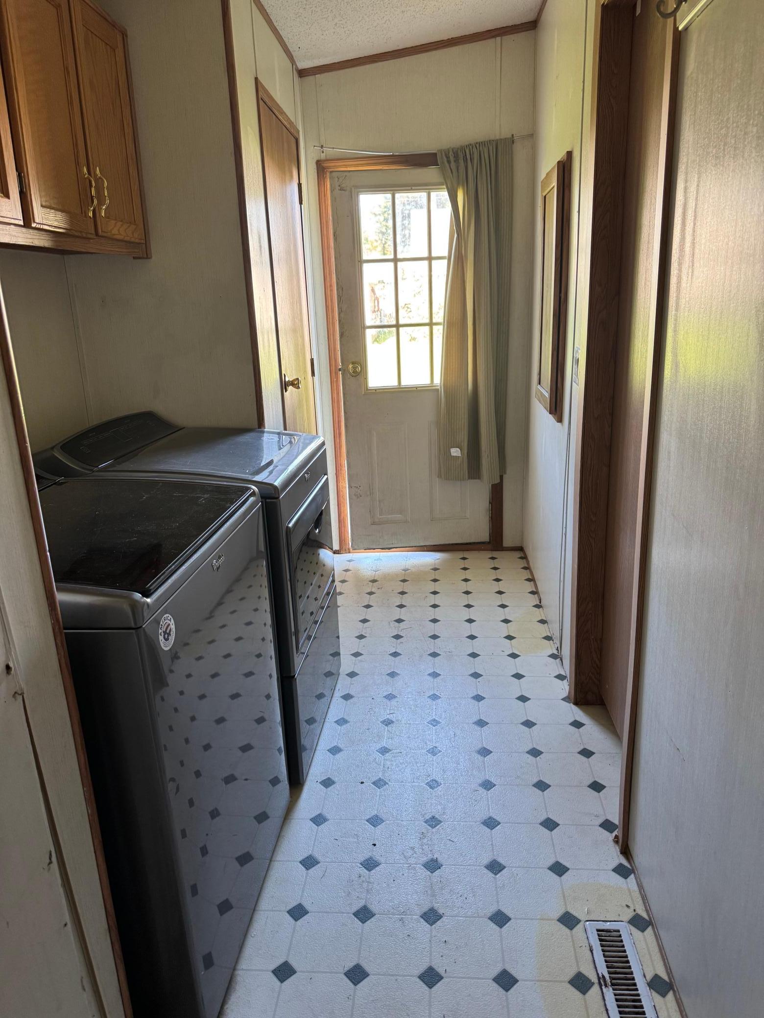 6292 3rd Street Property Photo 11