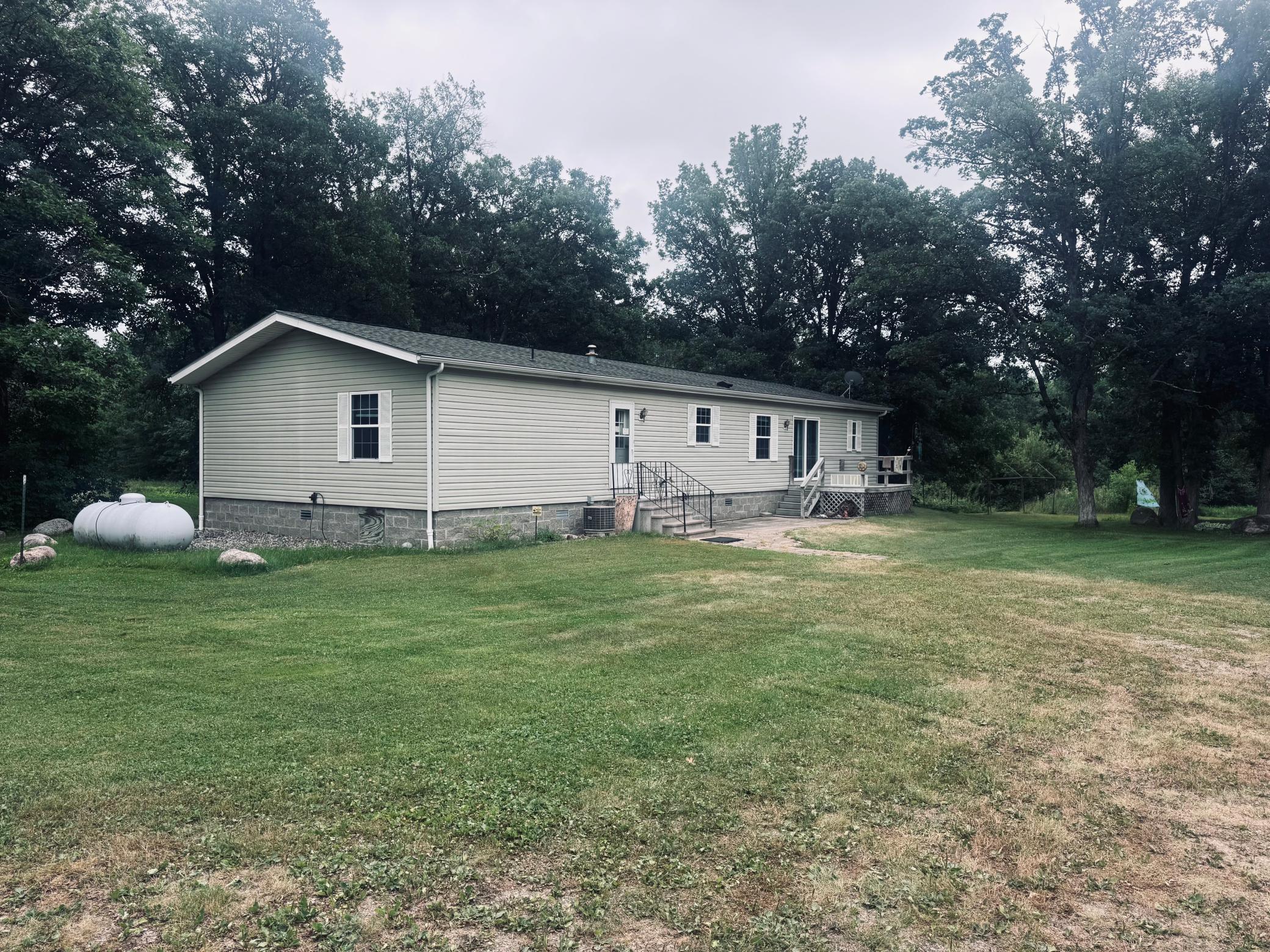 3974 Ne County Rd. 7 Ne Property Photo 3