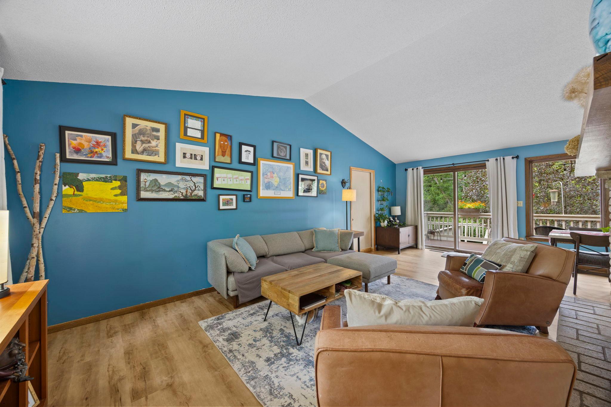 475 Riverside Street Property Photo 10