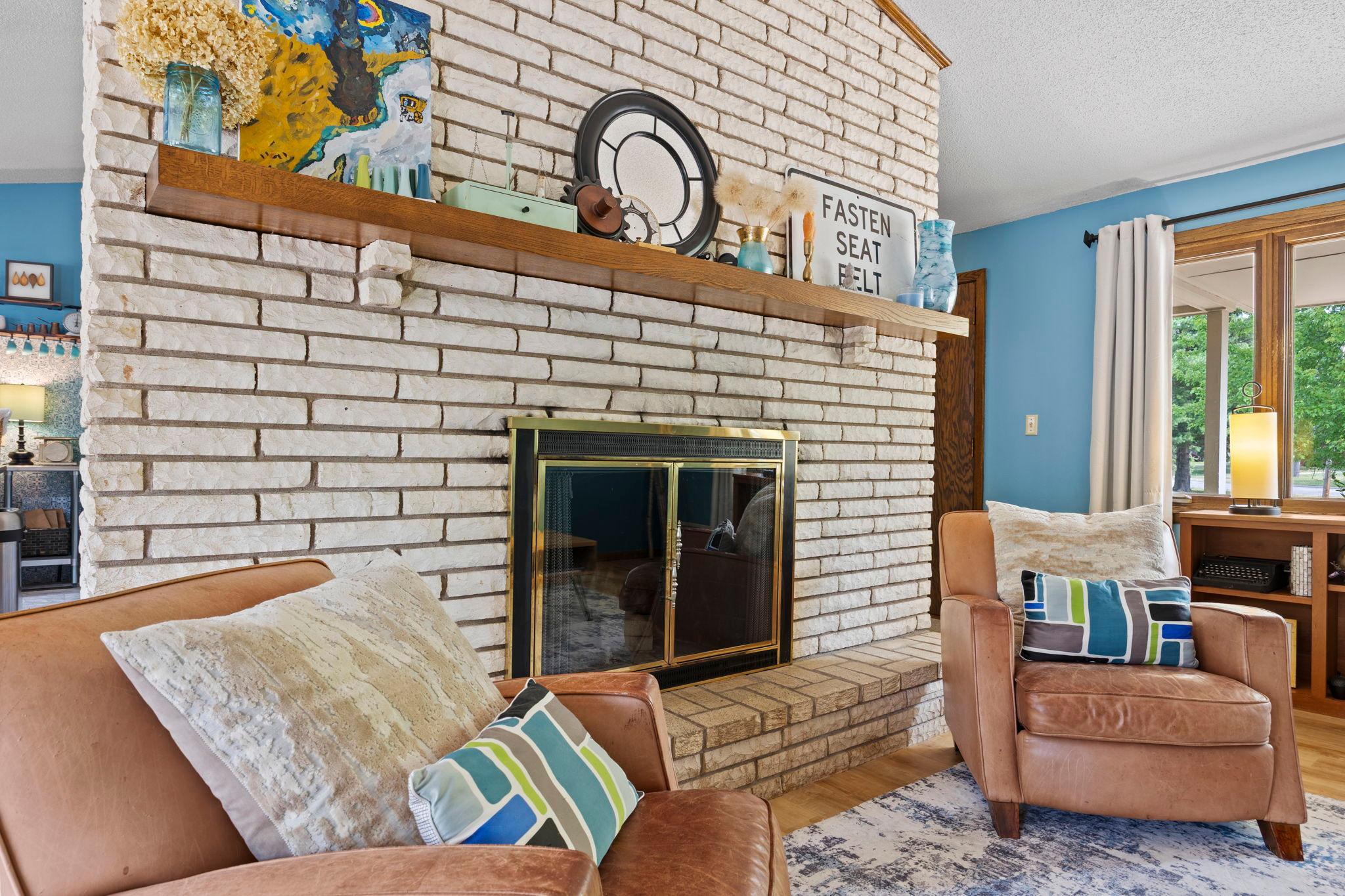 475 Riverside Street Property Photo 13