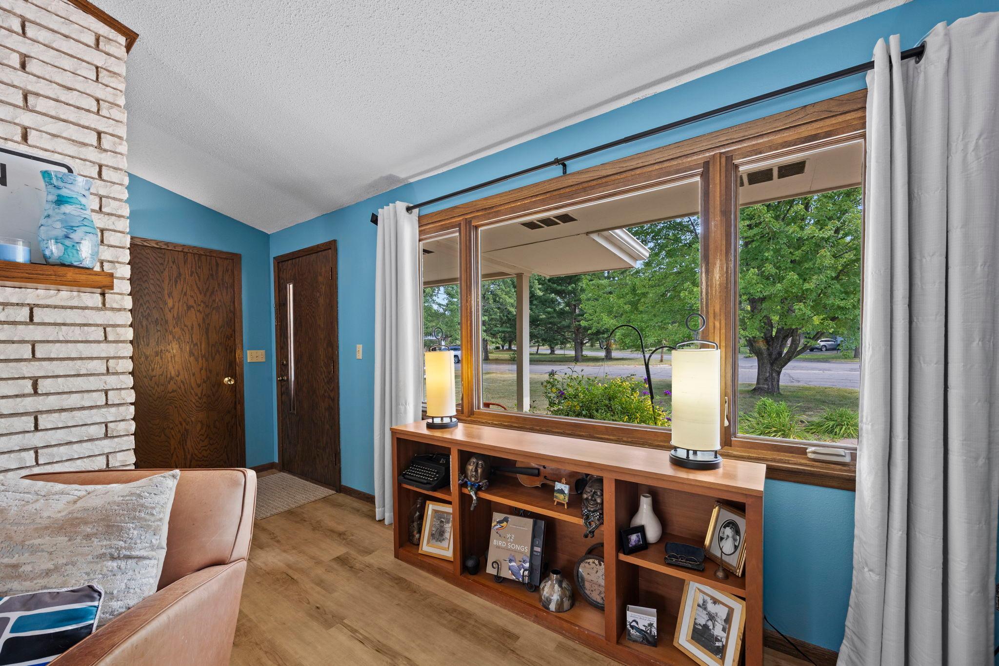 475 Riverside Street Property Photo 18