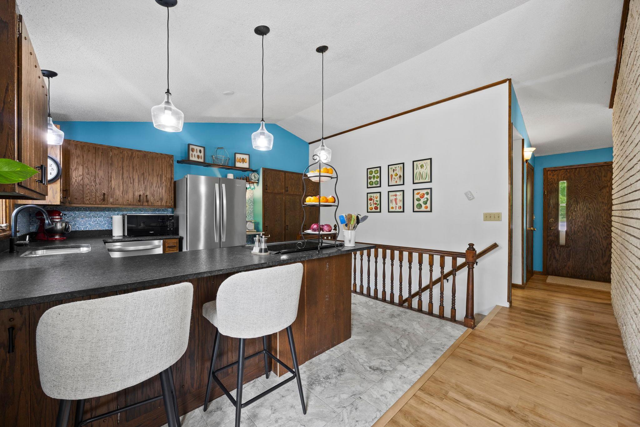 475 Riverside Street Property Photo 19