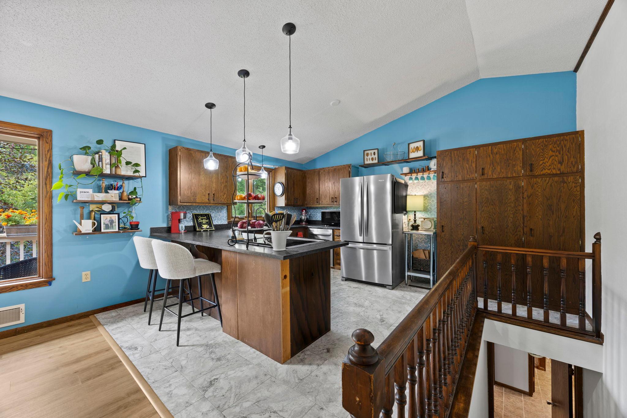 475 Riverside Street Property Photo 20