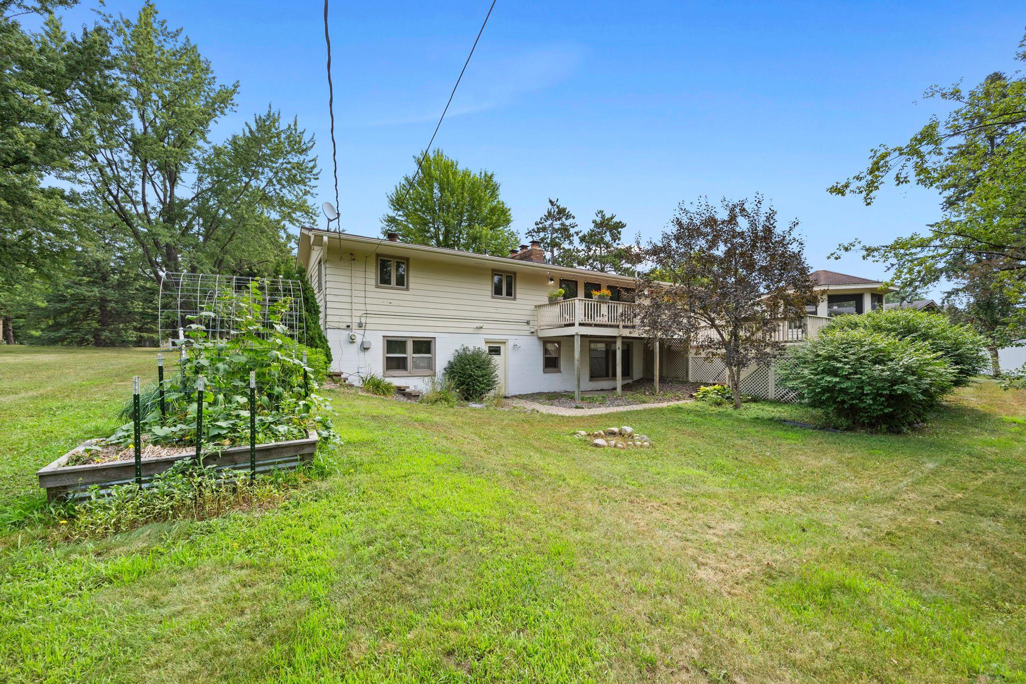 475 Riverside Street Property Photo 72