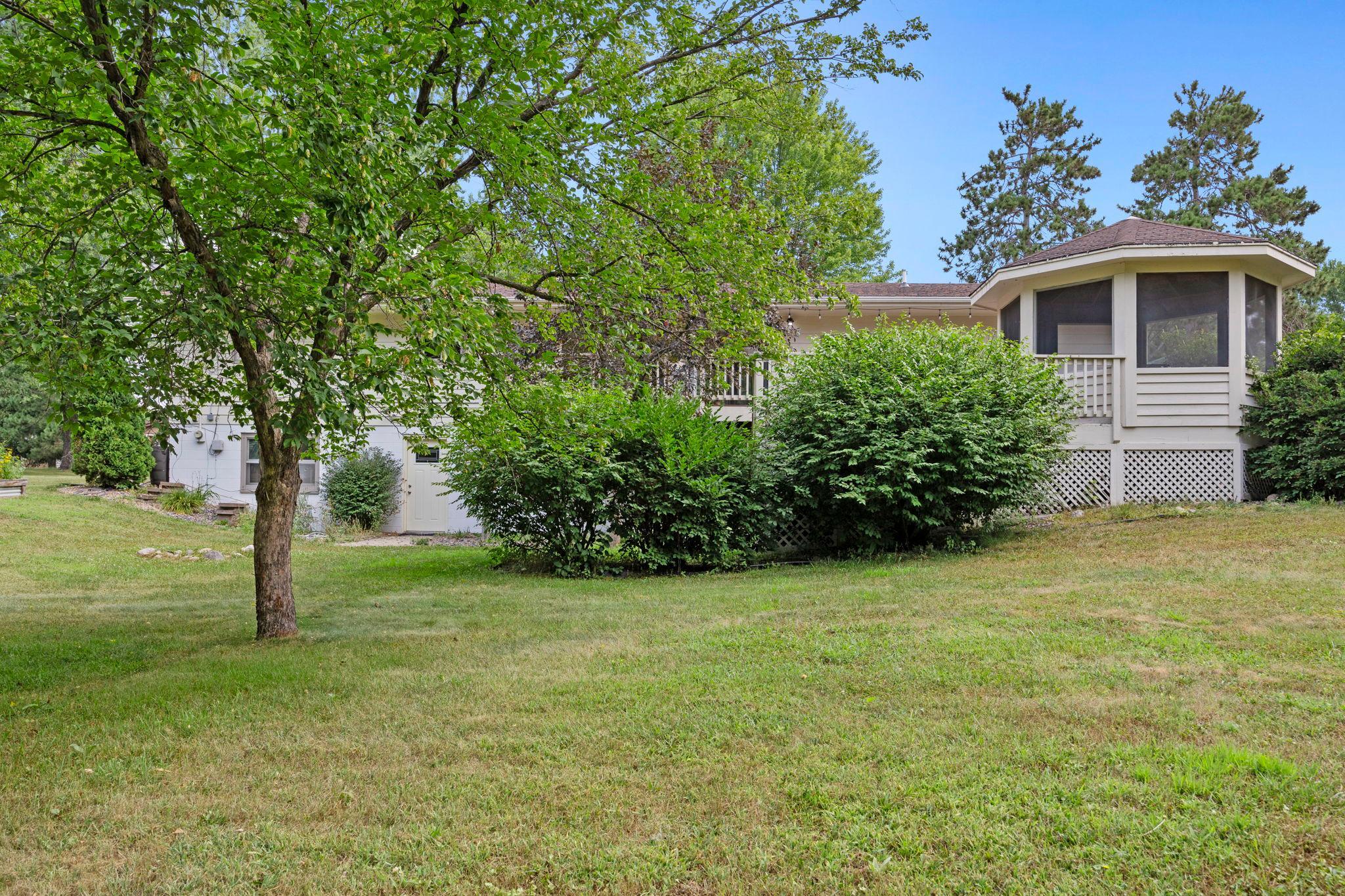 475 Riverside Street Property Photo 74