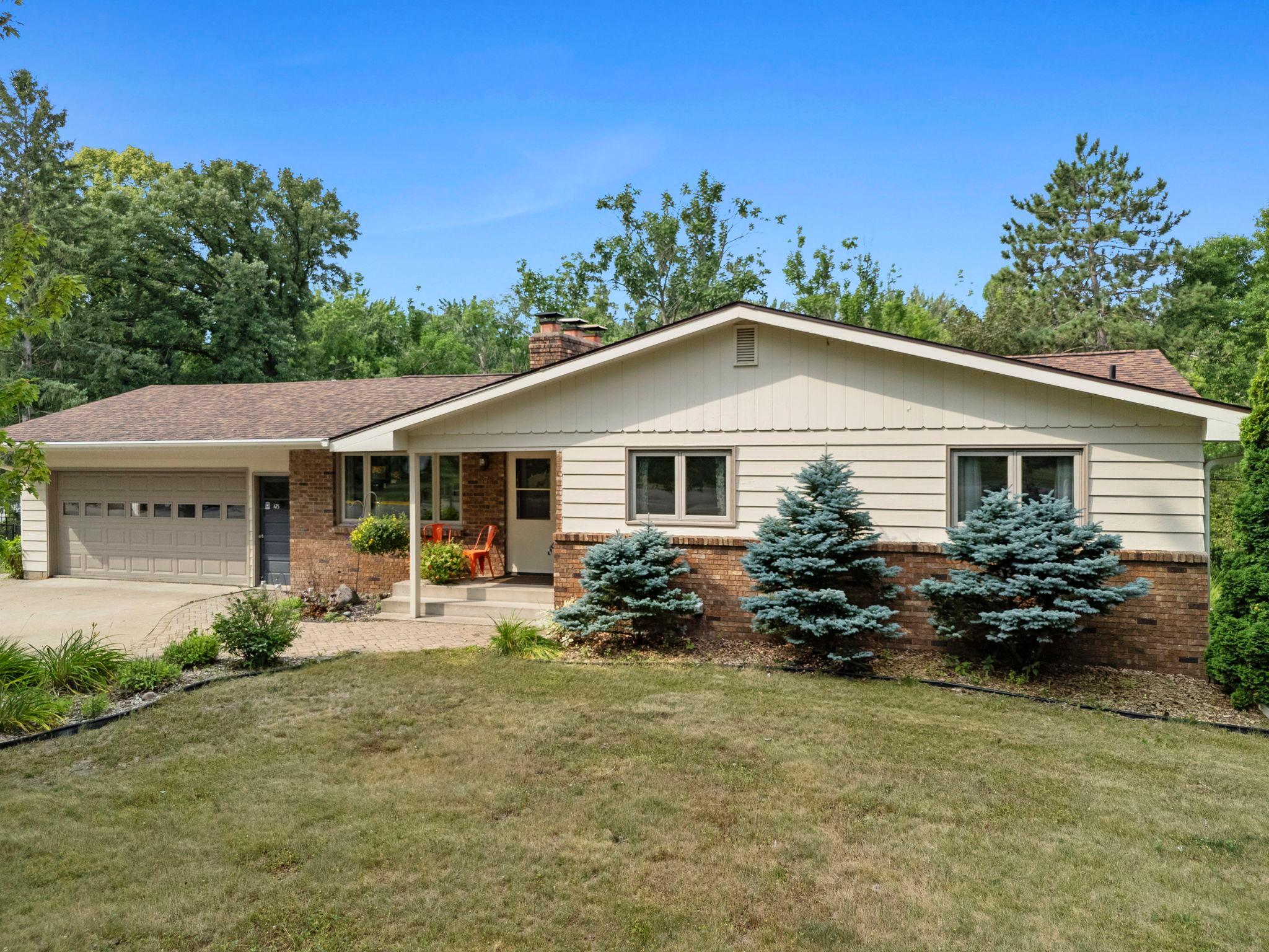475 Riverside Street Property Photo 87