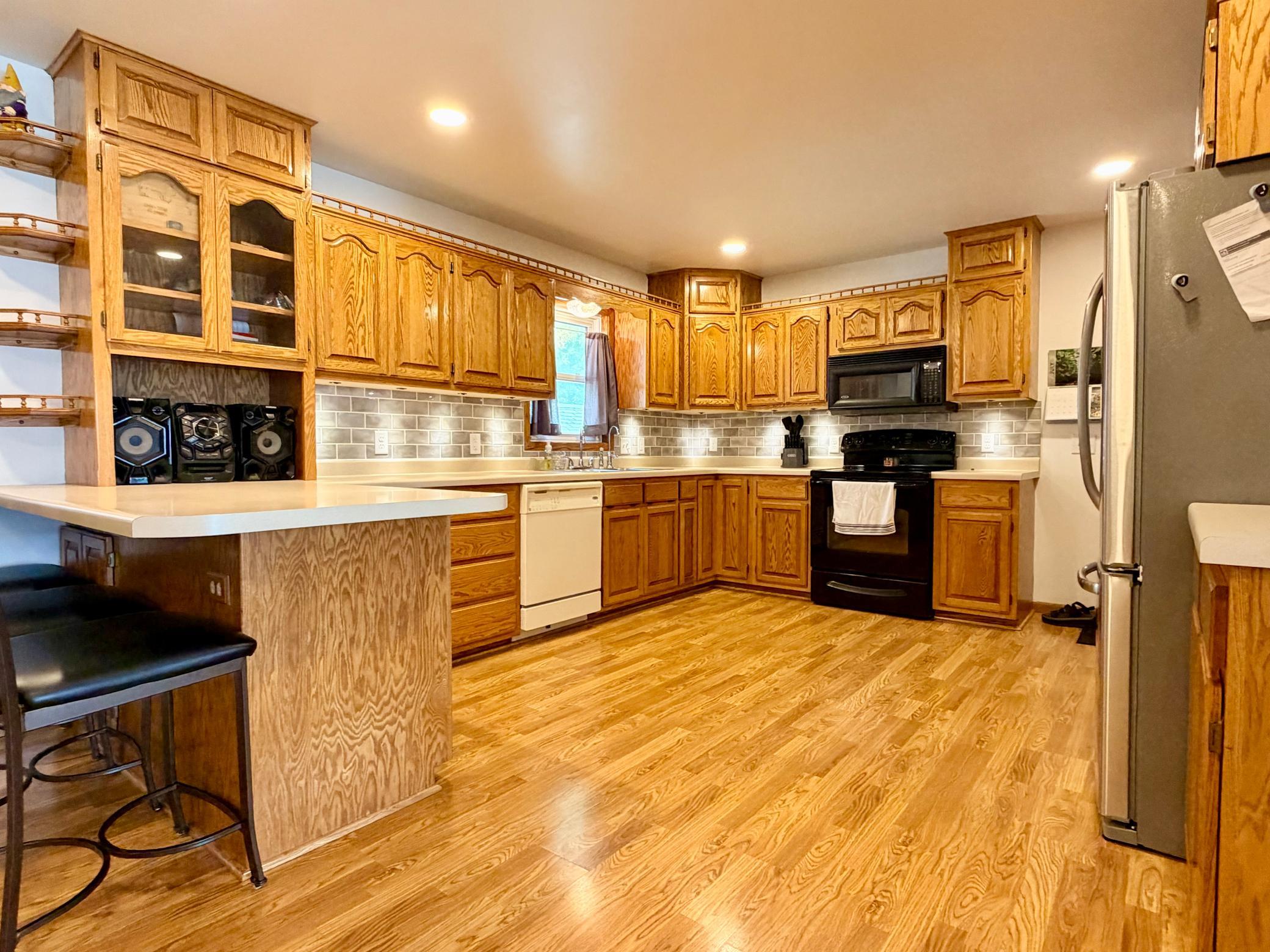 726 5th Avenue Property Photo 11