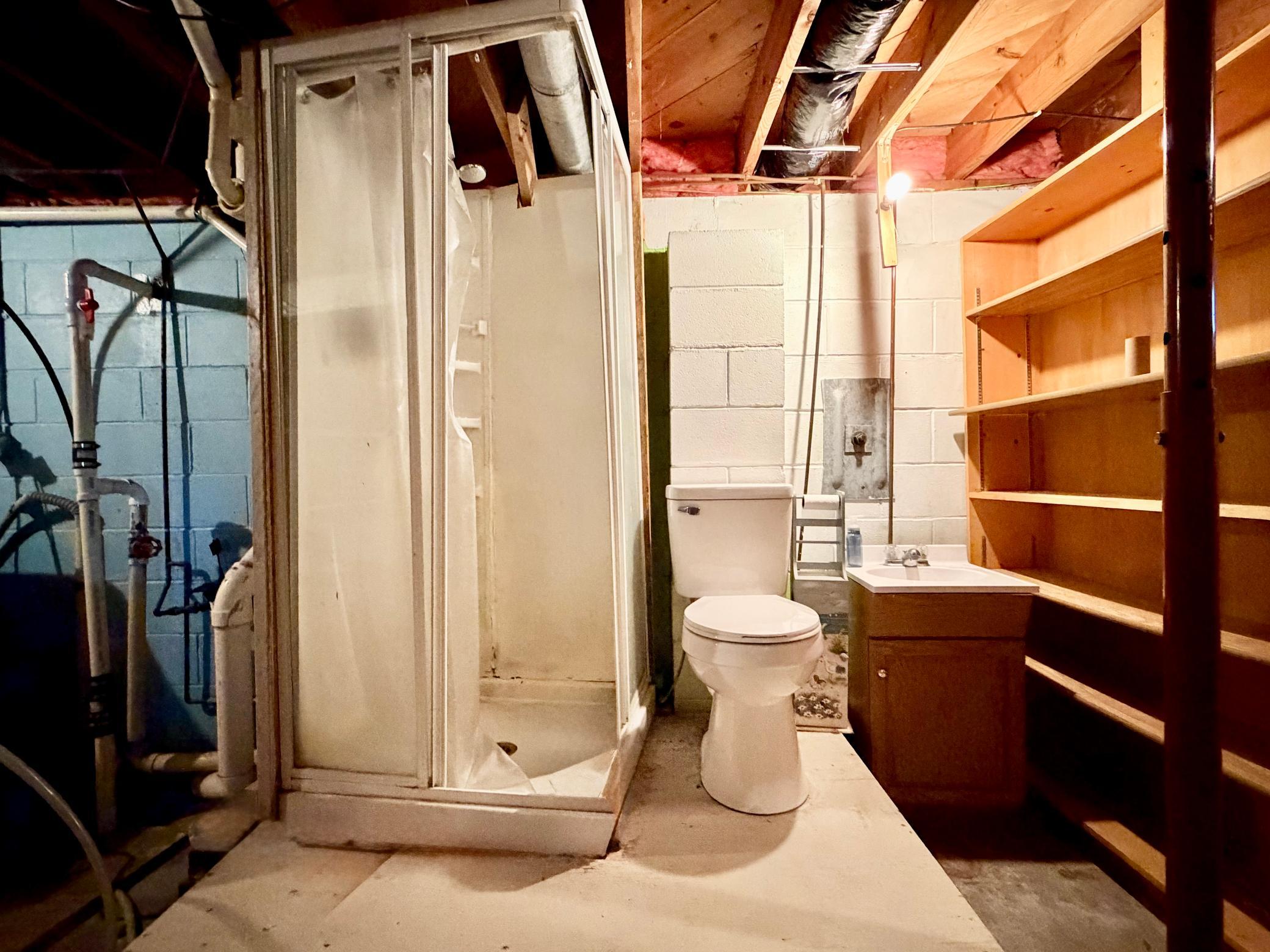 726 5th Avenue Property Photo 18