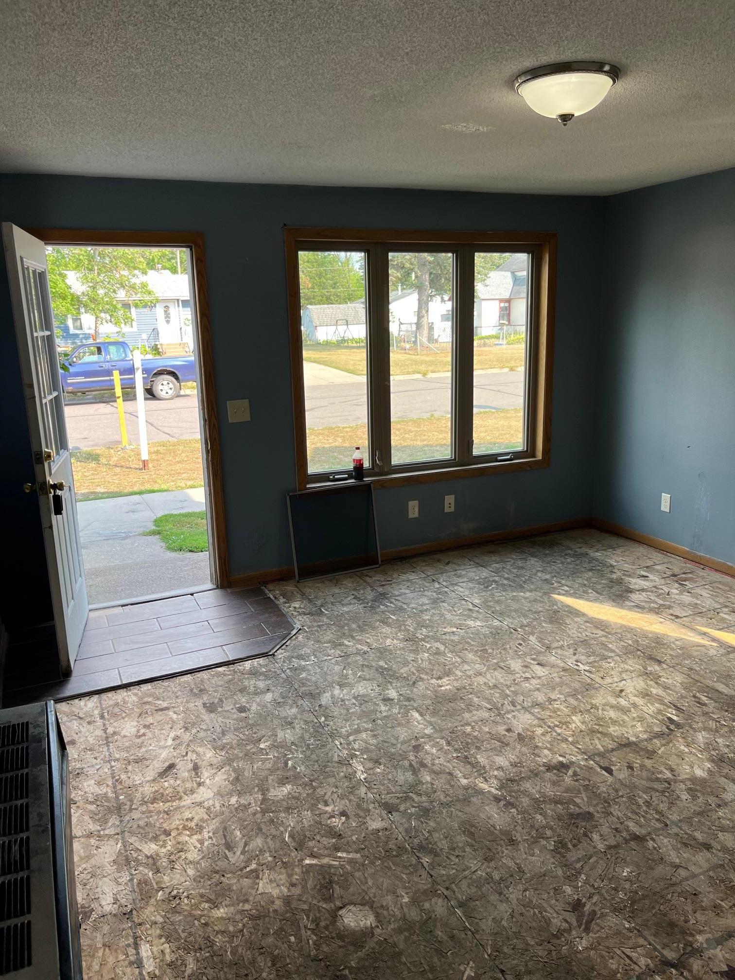 607 3rd Street Ne Property Photo 9