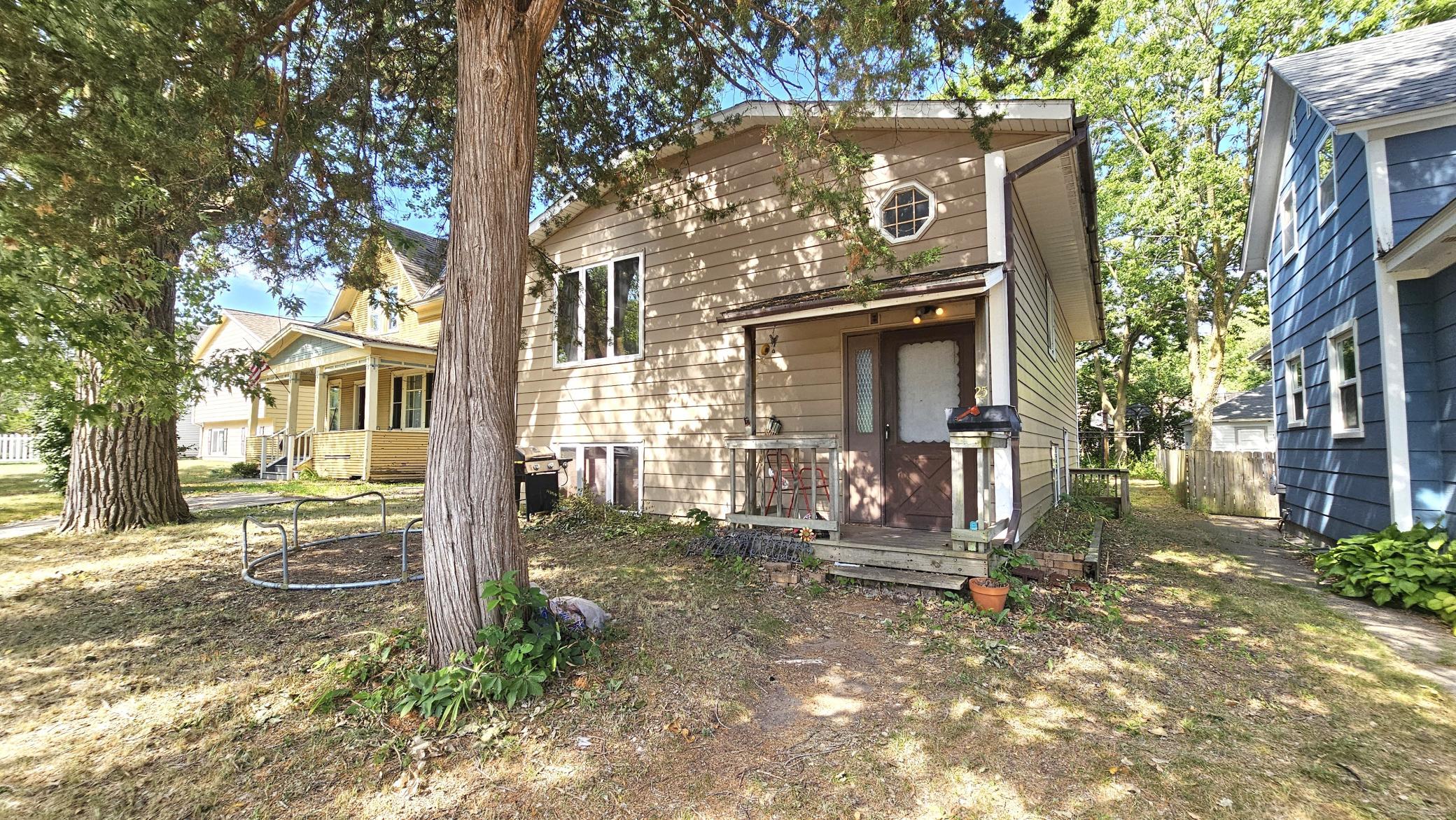 25 20th Avenue S Property Photo 1
