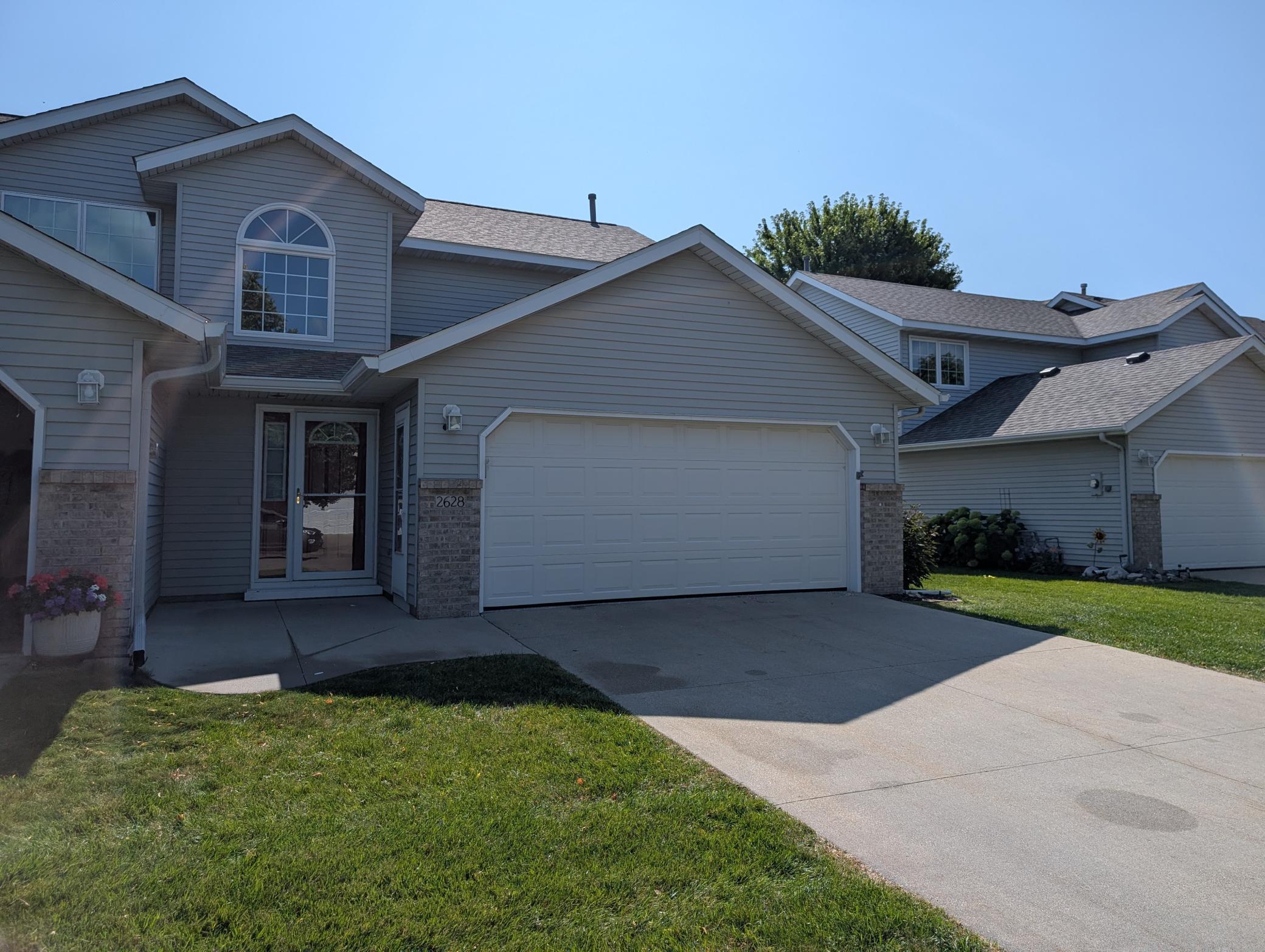 2628 Viola Heights Drive Ne Property Photo 1
