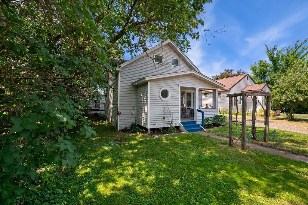 415 8th Street Property Photo 23