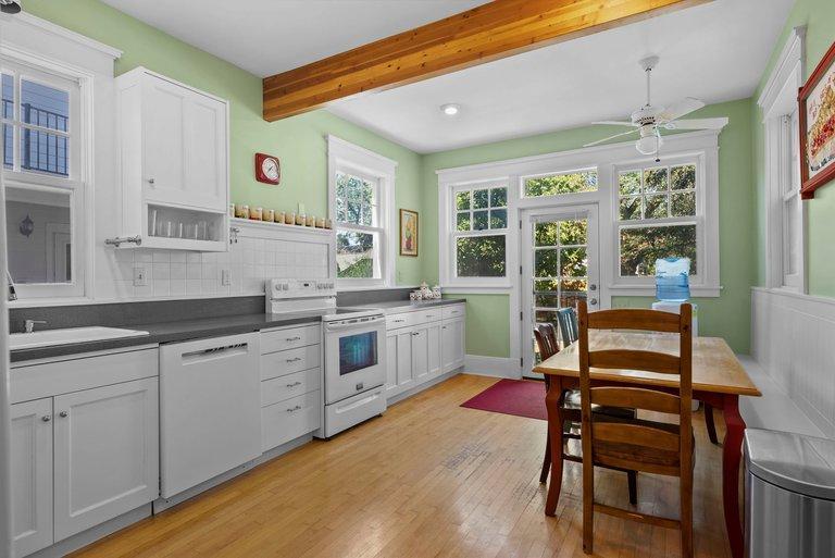 1055 Goodrich Avenue Property Photo 18