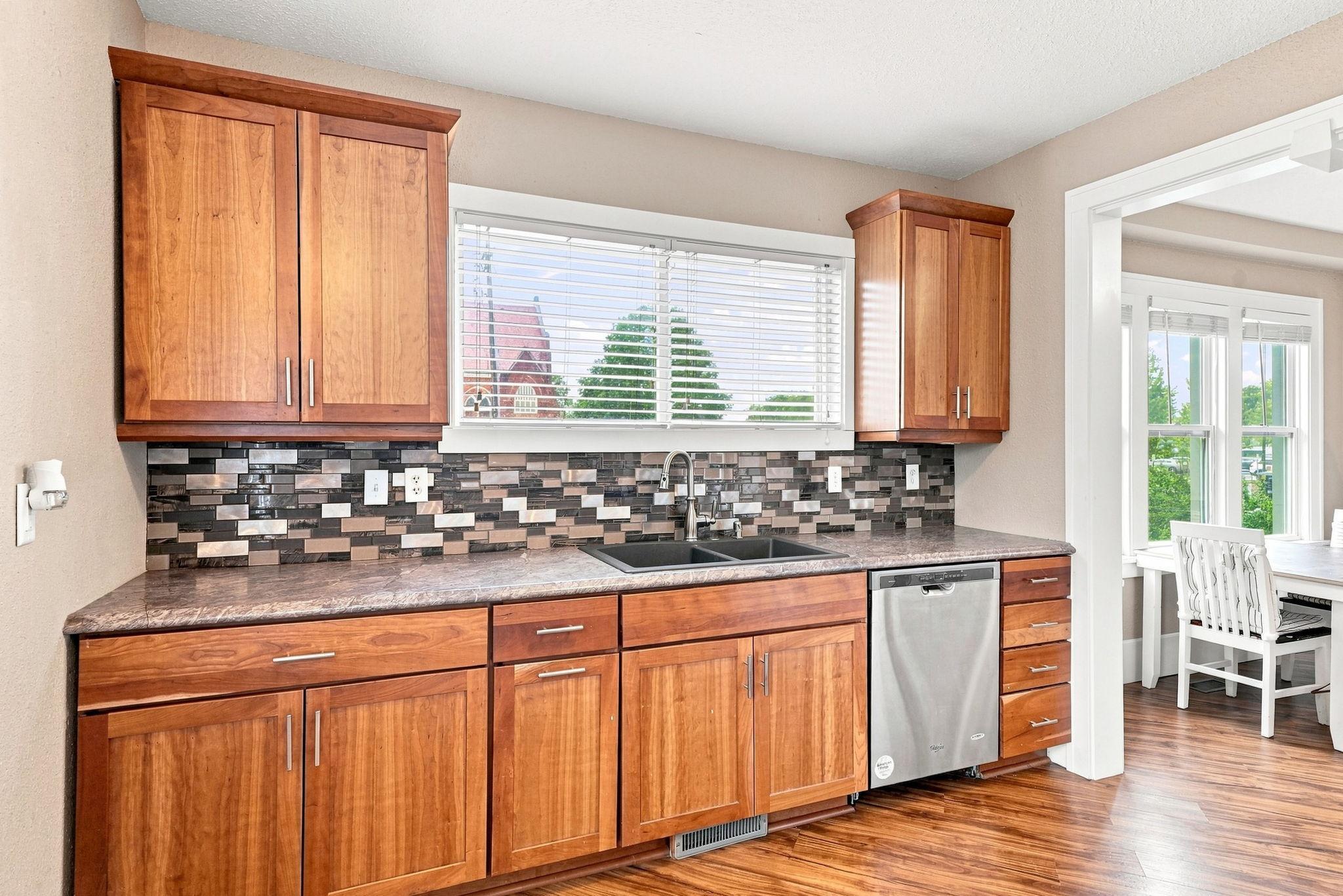 210 6th Avenue N Property Photo 1