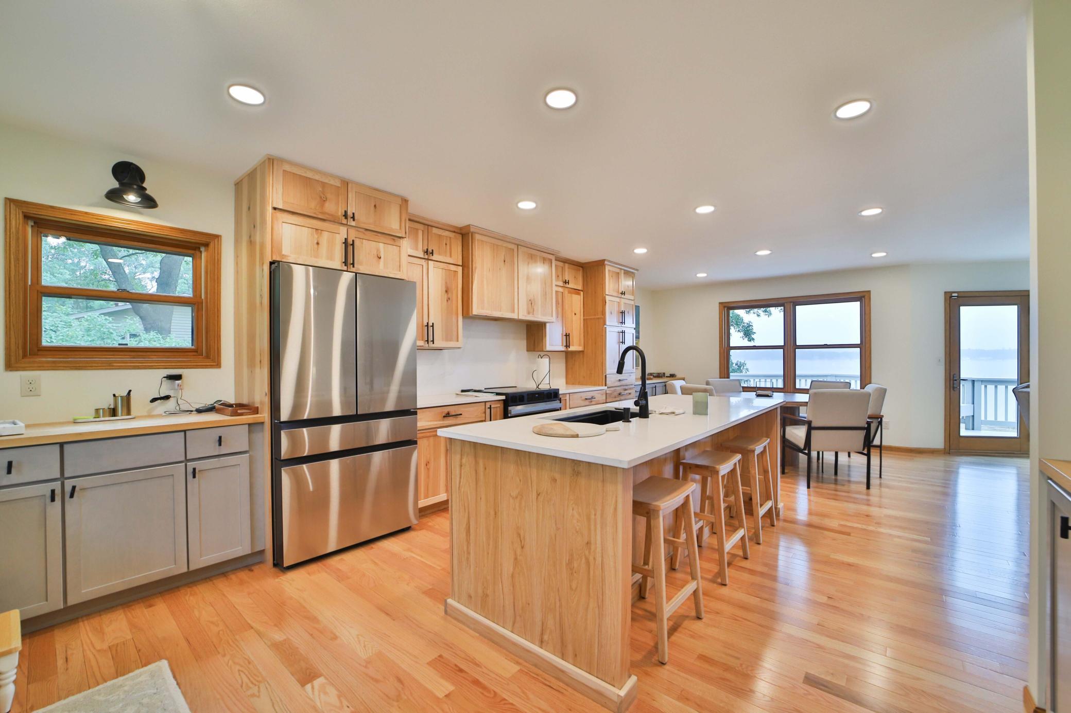 13541 Maplewood Drive Property Photo 4