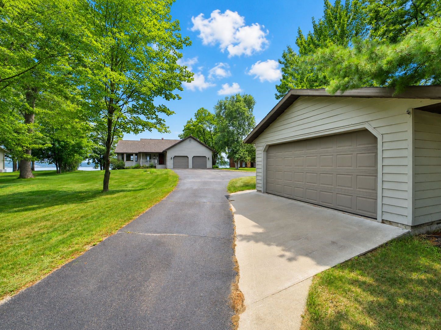13541 Maplewood Drive Property Photo 42