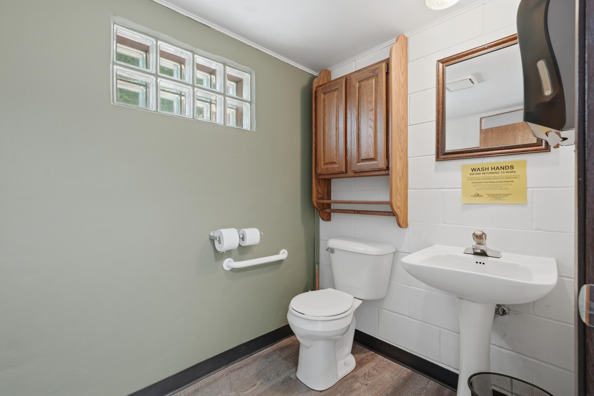 543 State Road Property Photo 13