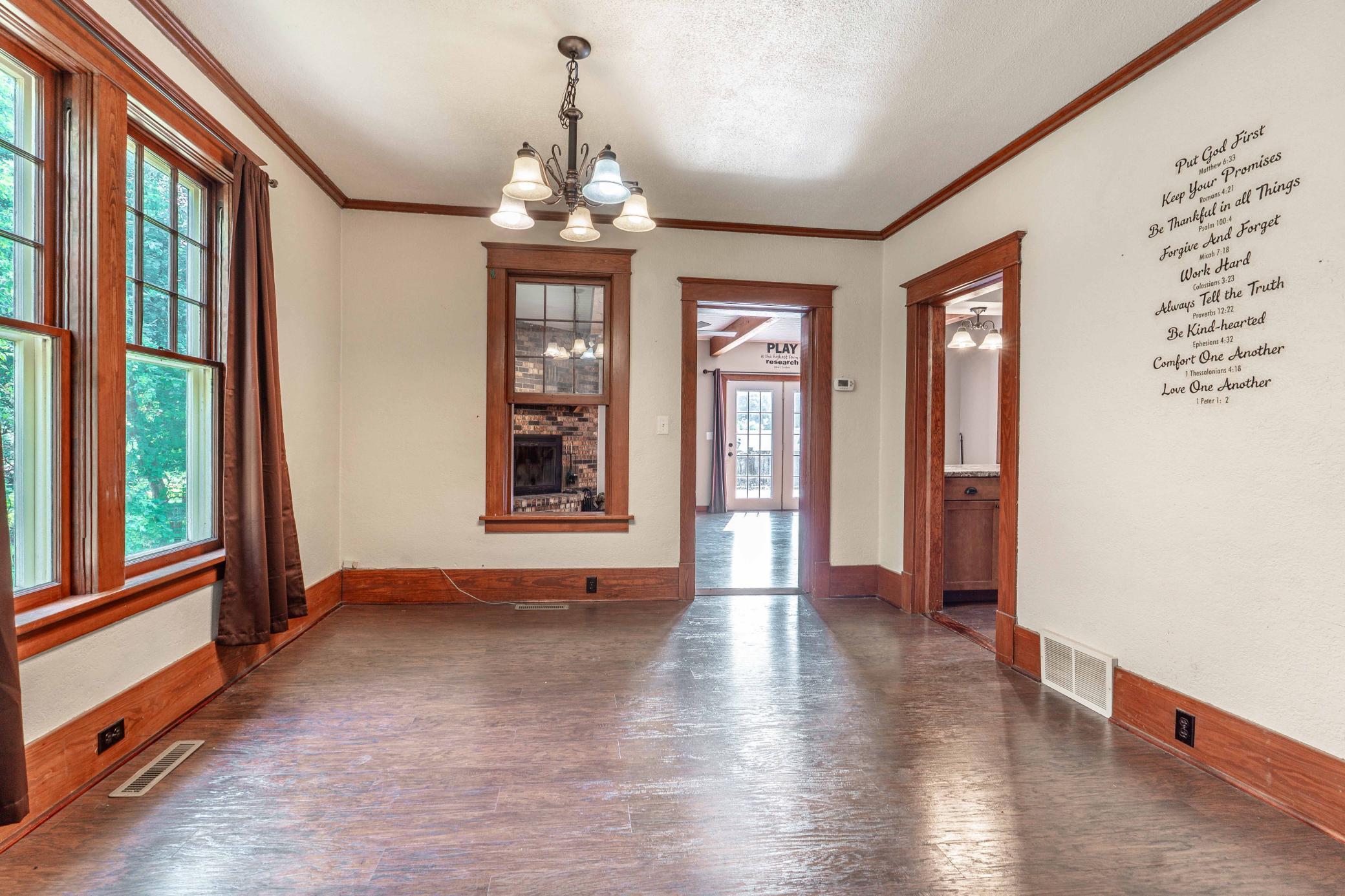 115 7th Avenue Se Property Photo 9