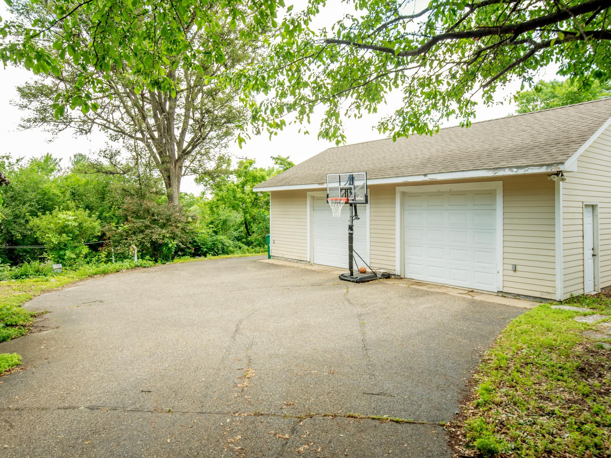 1603 Dodd Road Property Photo 29
