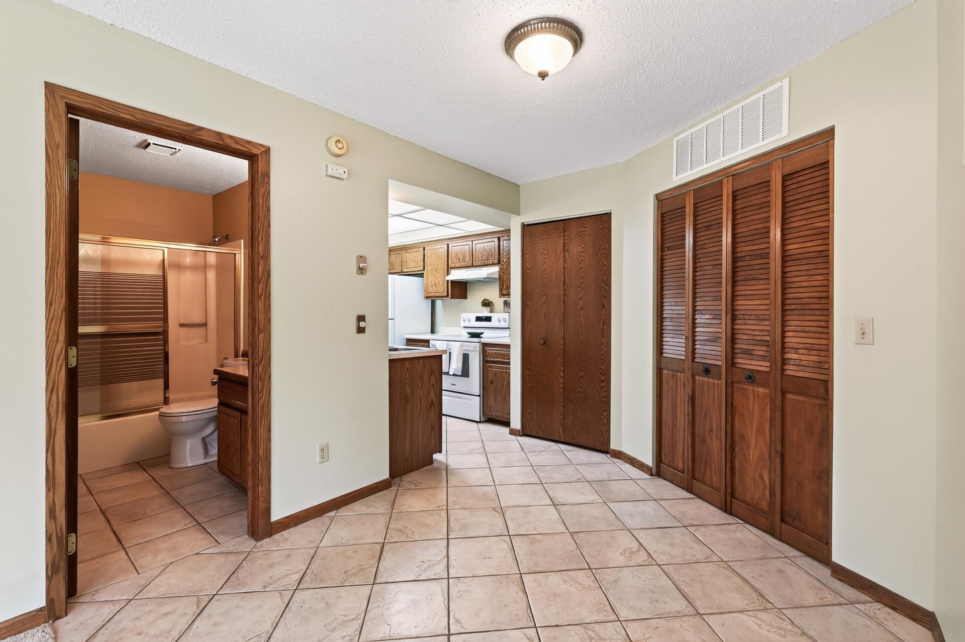 548 Auburn Place Nw A Property Photo 7