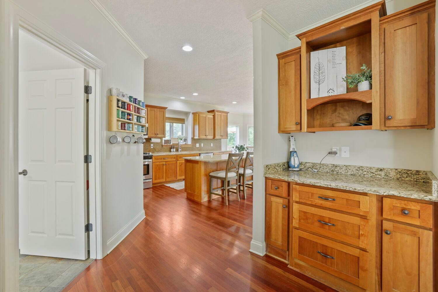 6502 Sunset Trail Property Photo 13